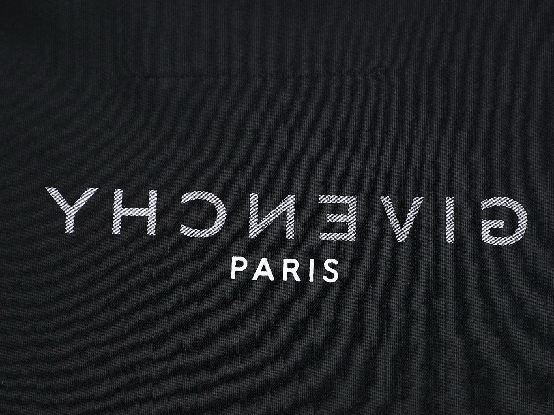 Givenchy Logo Print Cotton T-Shirt - Classic Design, Comfortable Fit 11 i1753193063107 1266 0 9