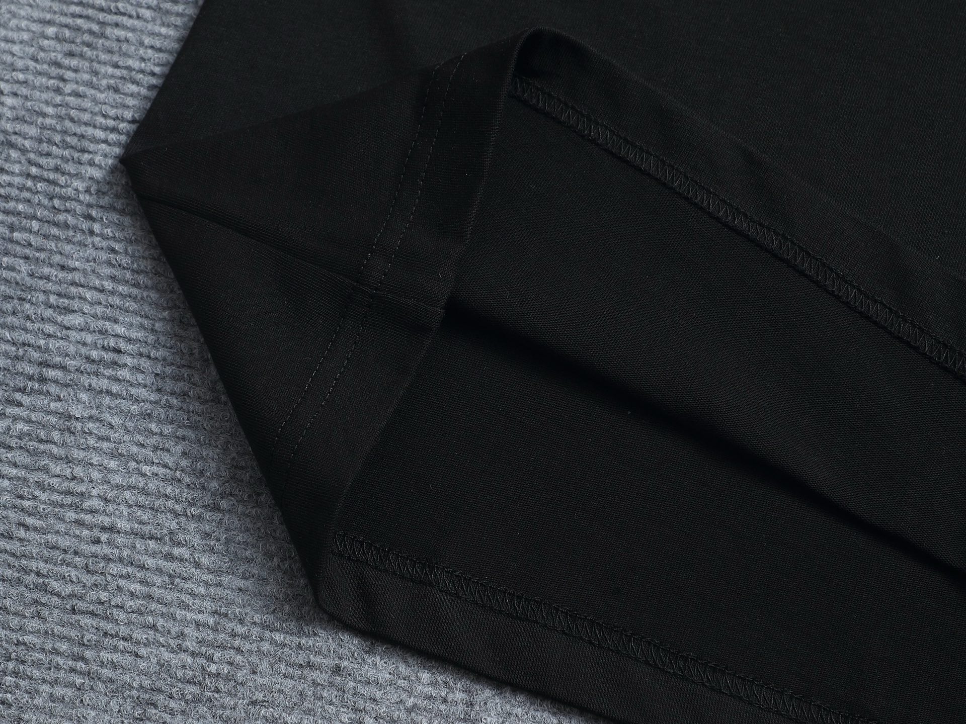 Givenchy Logo Print Cotton T-Shirt - Classic Design, Comfortable Fit 8 i1753193063117 7553 0 6