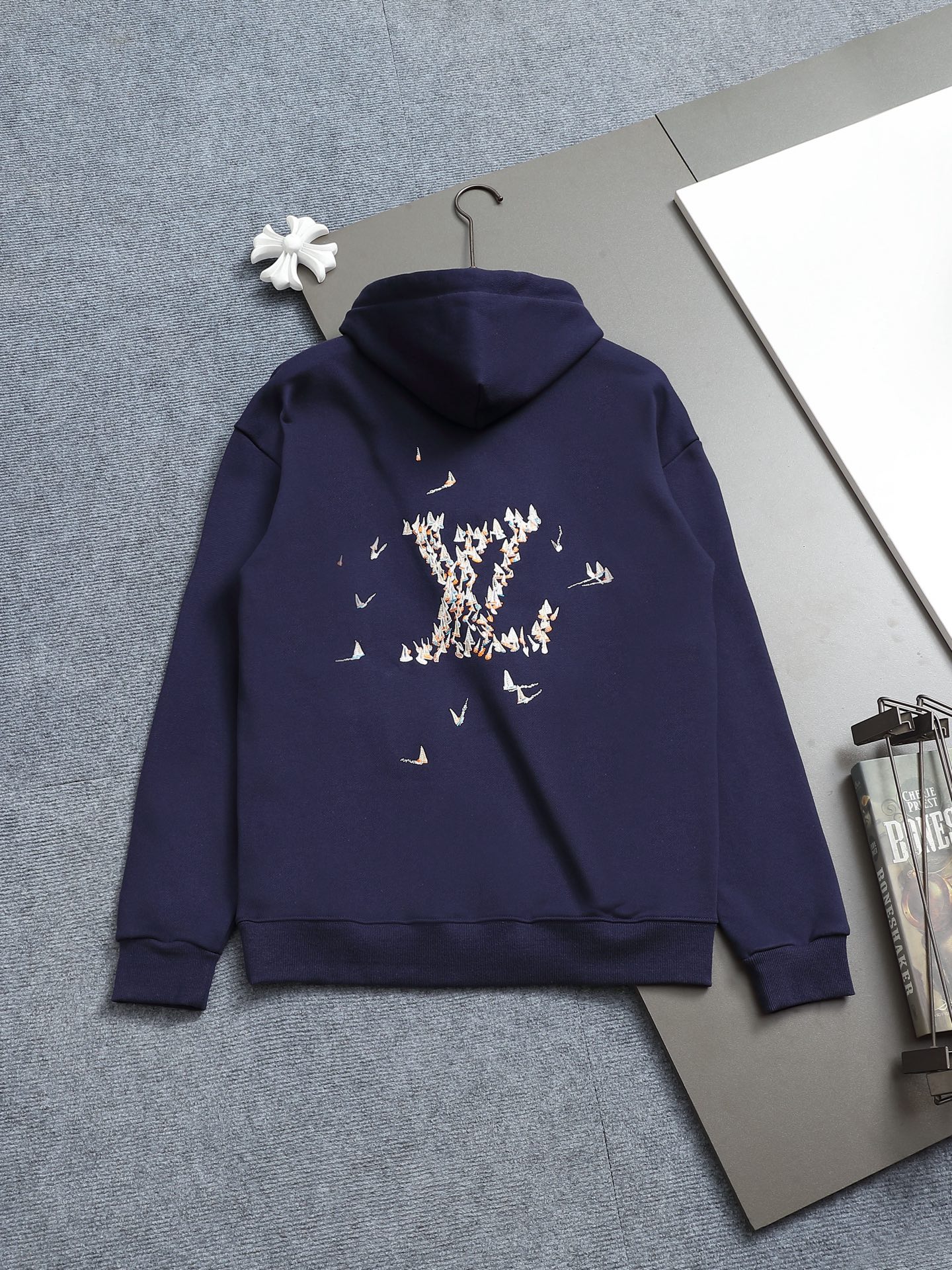 
Louis Vuitton  路易威登  1V  微宽版型XS  S M L 
25SS  1V 新品