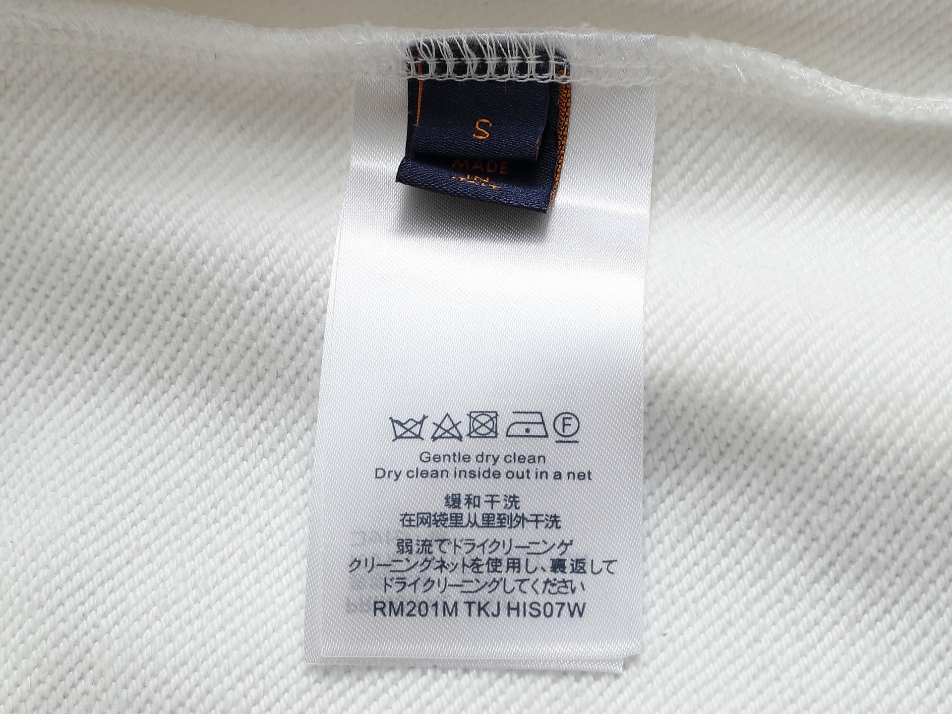 
Louis Vuitton  路易威登  1V  微宽版型S M L XL
25SS  1V 新品专柜