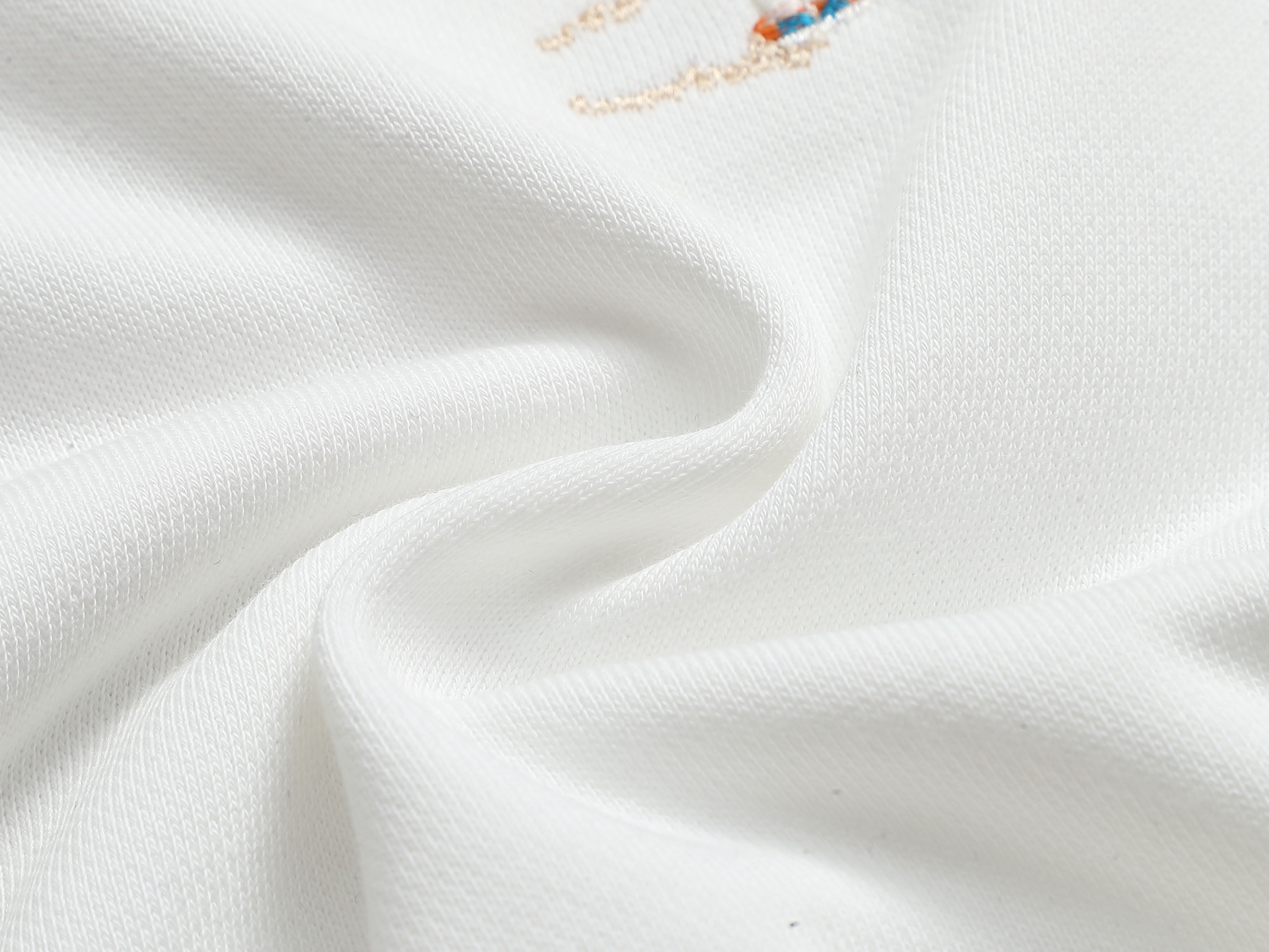 
Louis Vuitton  路易威登  1V  微宽版型S M L XL
25SS  1V 新品专柜