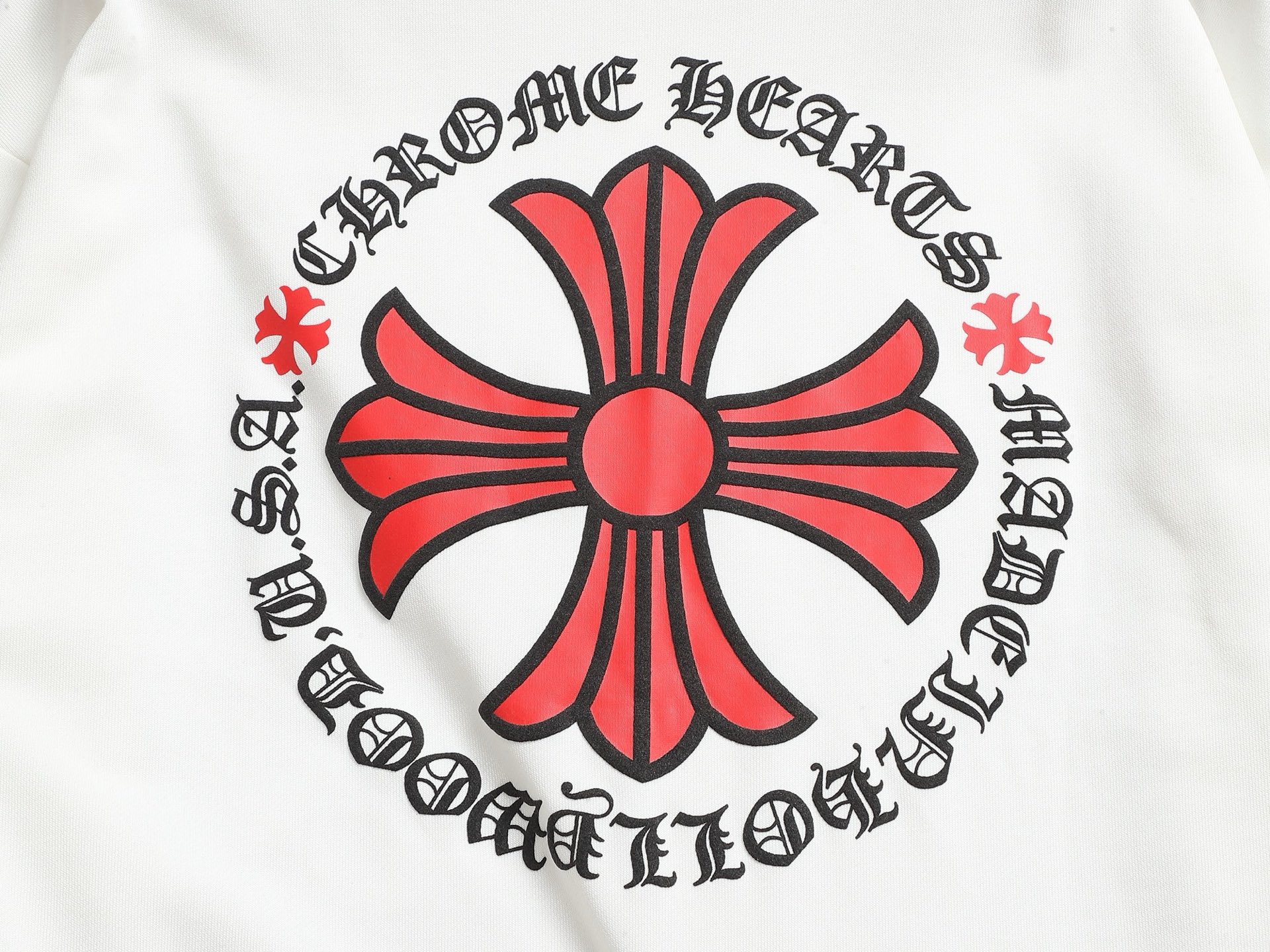 Chrome Hearts White Cotton Sweatshirt with Red Cross and Horseshoe Print 5 i1754754226765 5228 0 9