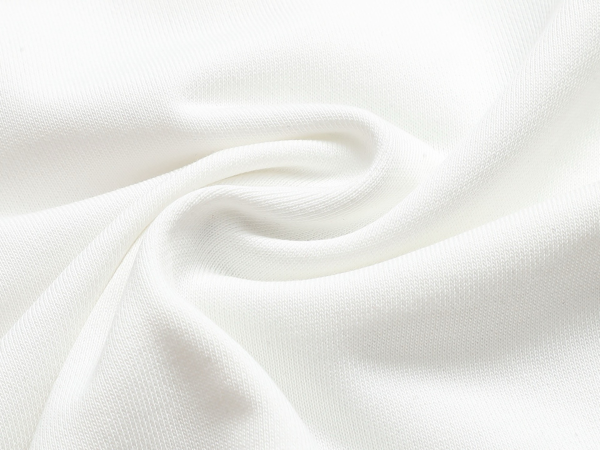 
Chrome hearts ch克罗心十字架印花圆领卫衣
版型大 宽松有型区别低版本瘦长版型上身拉胯
