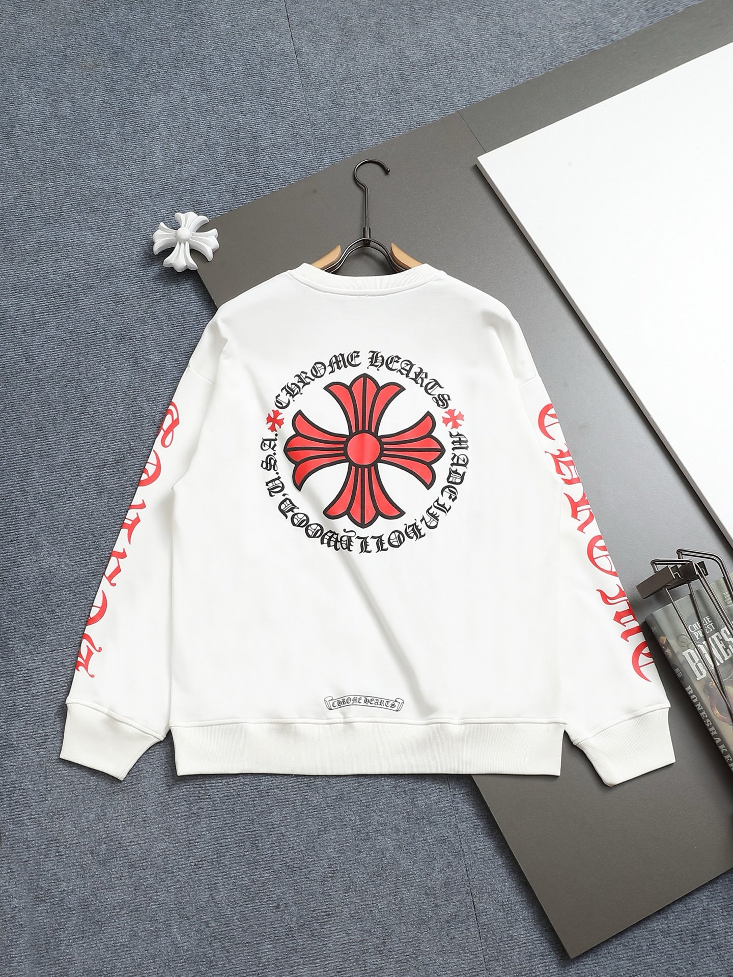 Chrome Hearts White Cotton Sweatshirt with Red Cross and Horseshoe Print 2 i1754754269515 5658 0 1