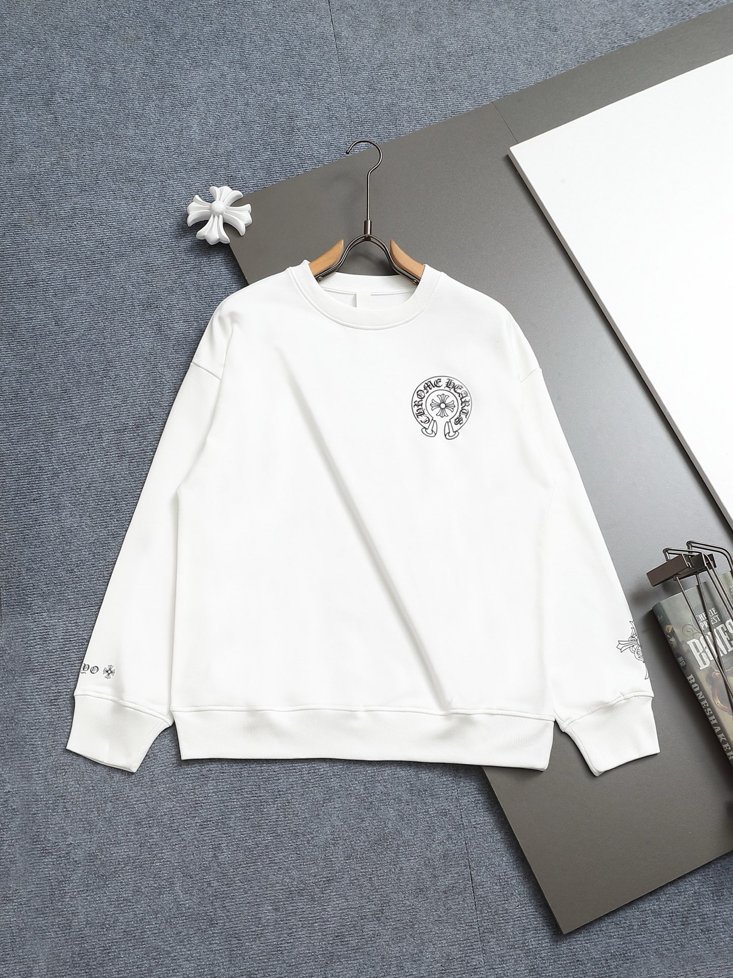 Chrome Hearts Horseshoe Logo Crewneck Sweatshirt, White Cotton Blend Jumper 2 i1754755397494 3217 0 0