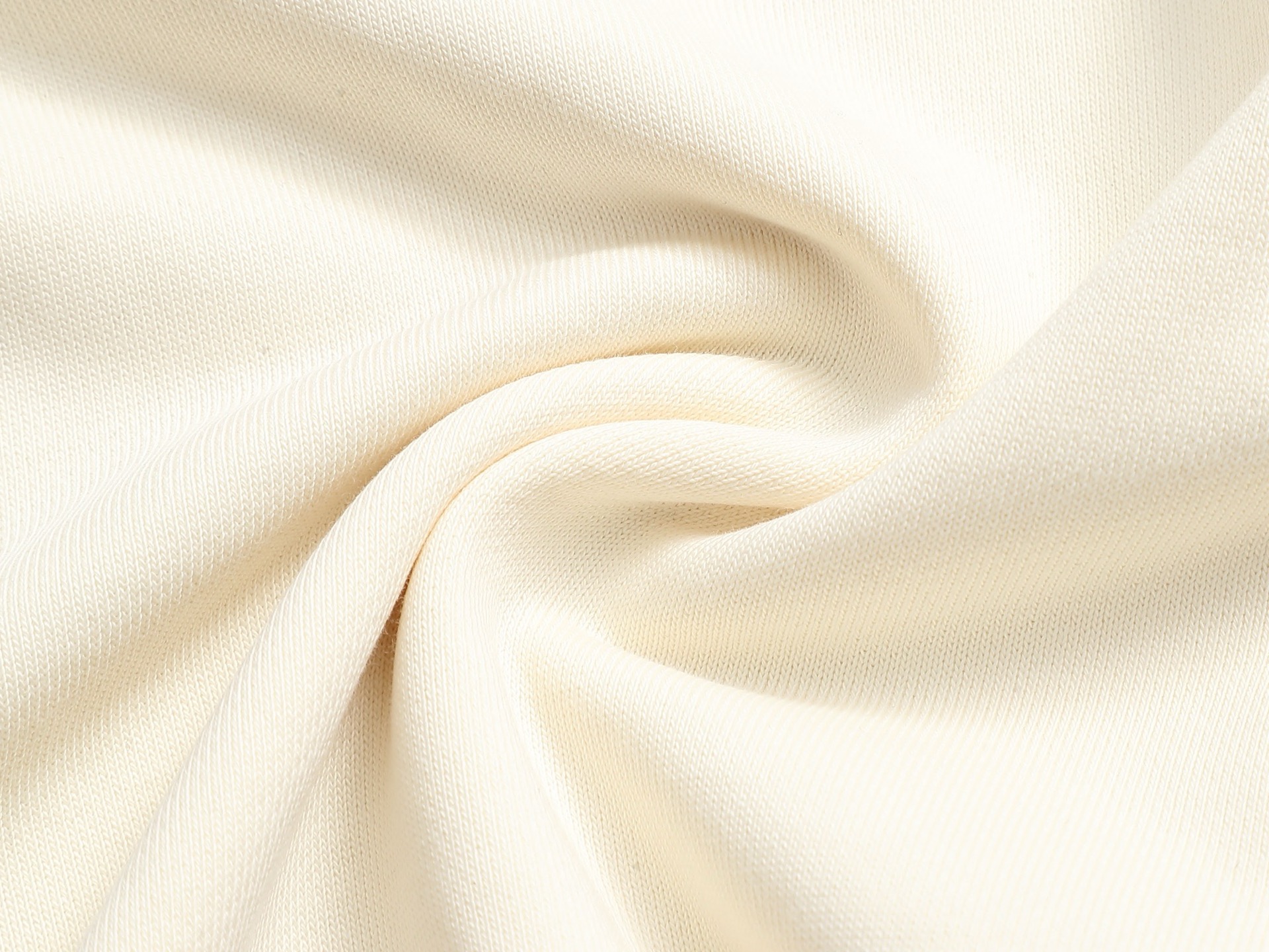 
Gucci 古驰    超级经典刺绣拼色logo
标识精致升级，灵感源自八十年代复古款式
原版面料 官