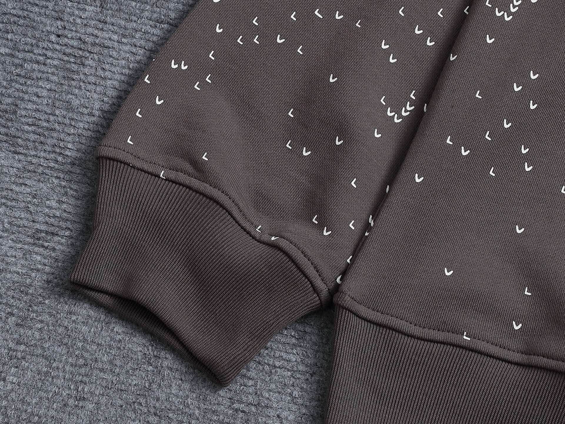 
Louis Vuitton/路易威登 经典棋盘格渐变logo
Logo标识精致升级，灵感源自八十年代复