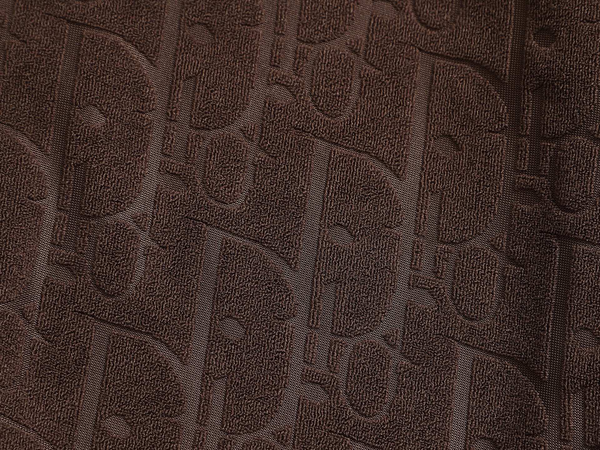 
DIOR迪奥 CD字母暗纹提花 Logo标识精致升级，灵感源自八十年代复古 毛巾
原版面料 官方同款 