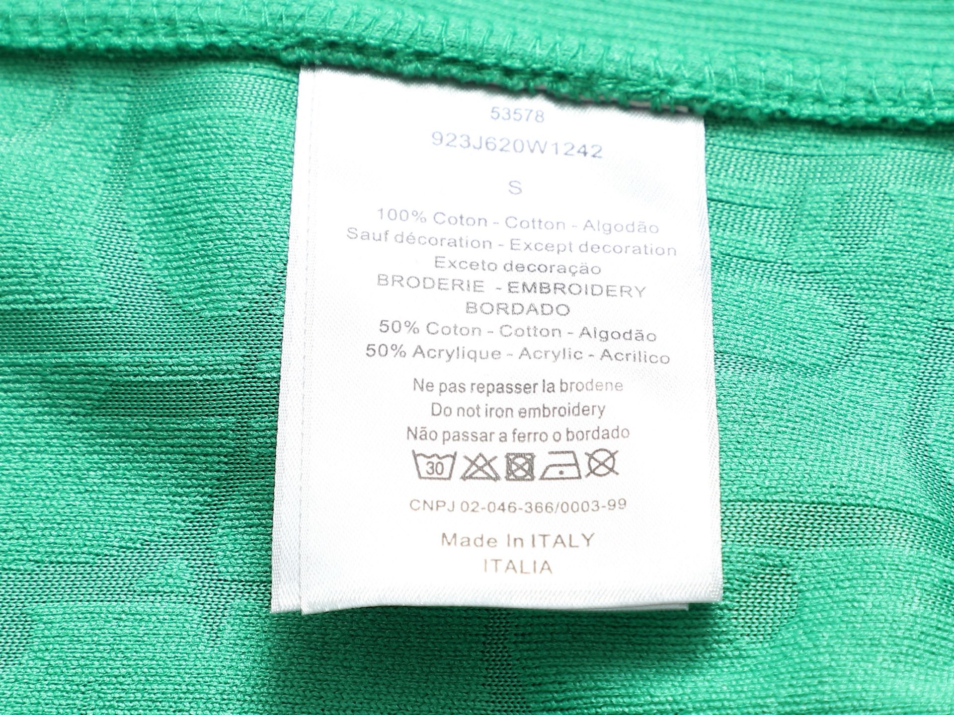 
DIOR迪奥 CD字母暗纹提花 Logo标识精致升级，灵感源自八十年代复古 毛巾
原版面料 官方同款 