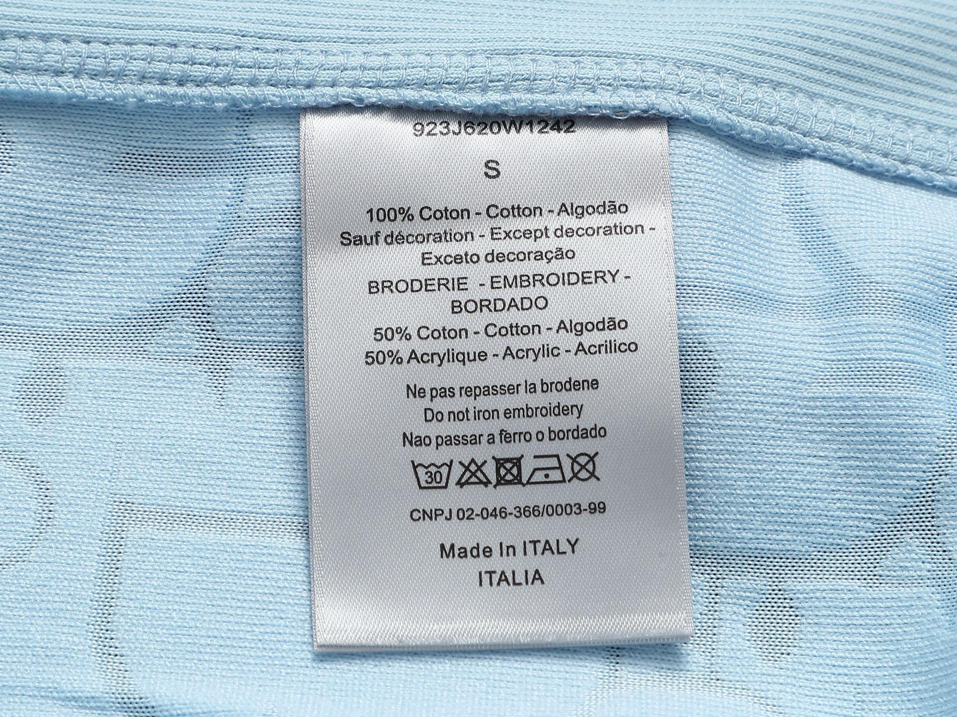 
DIOR迪奥 CD字母暗纹提花 Logo标识精致升级，灵感源自八十年代复古 毛巾
原版面料 官方同款 