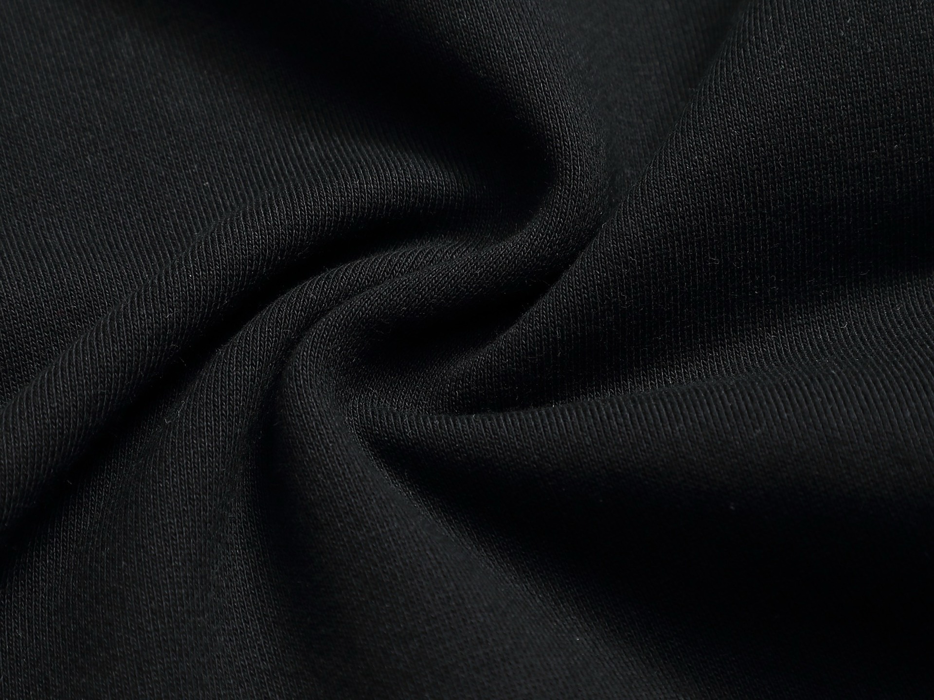 
Gucci 古驰    超级经典刺绣纯色logo
标识精致升级，灵感源自八十年代复古款式
原版面料 官