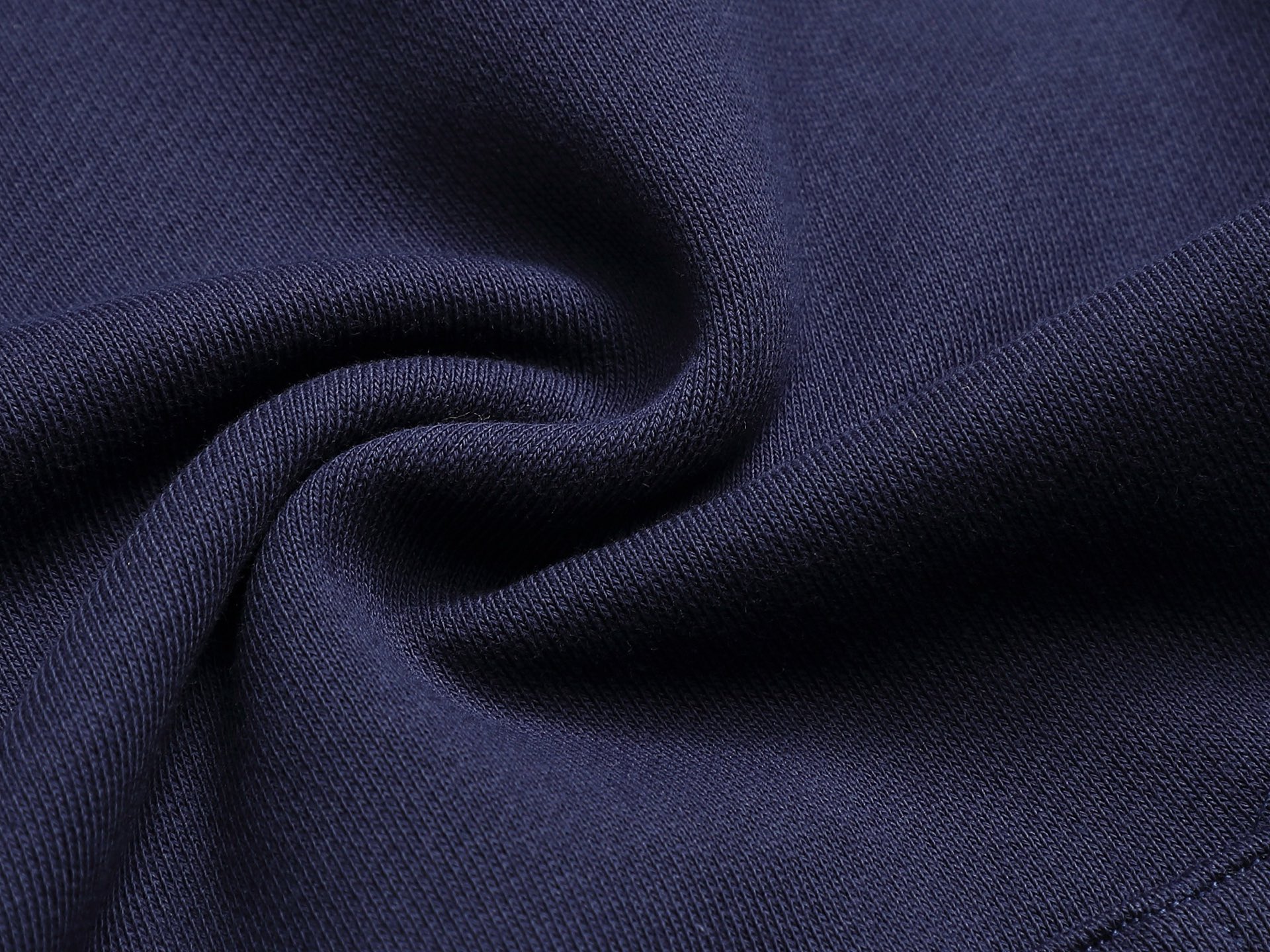 
Louis Vuitton  路易威登  1V  微宽版型S M L XL
25SS  1V 新品专柜