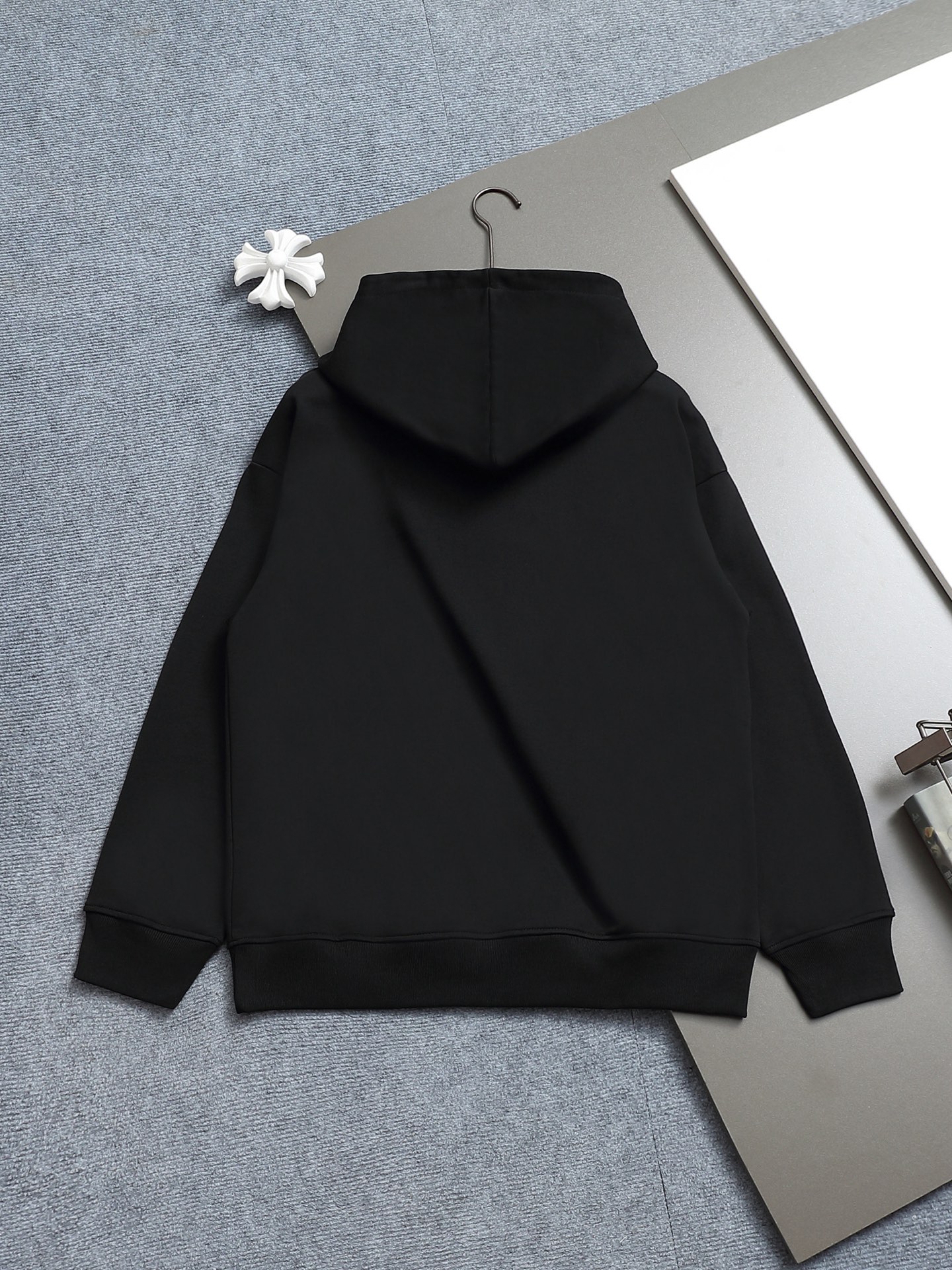 
Louis Vuitton  路易威登  1V  微宽版型XS S M L 
25SS  1V 新品专