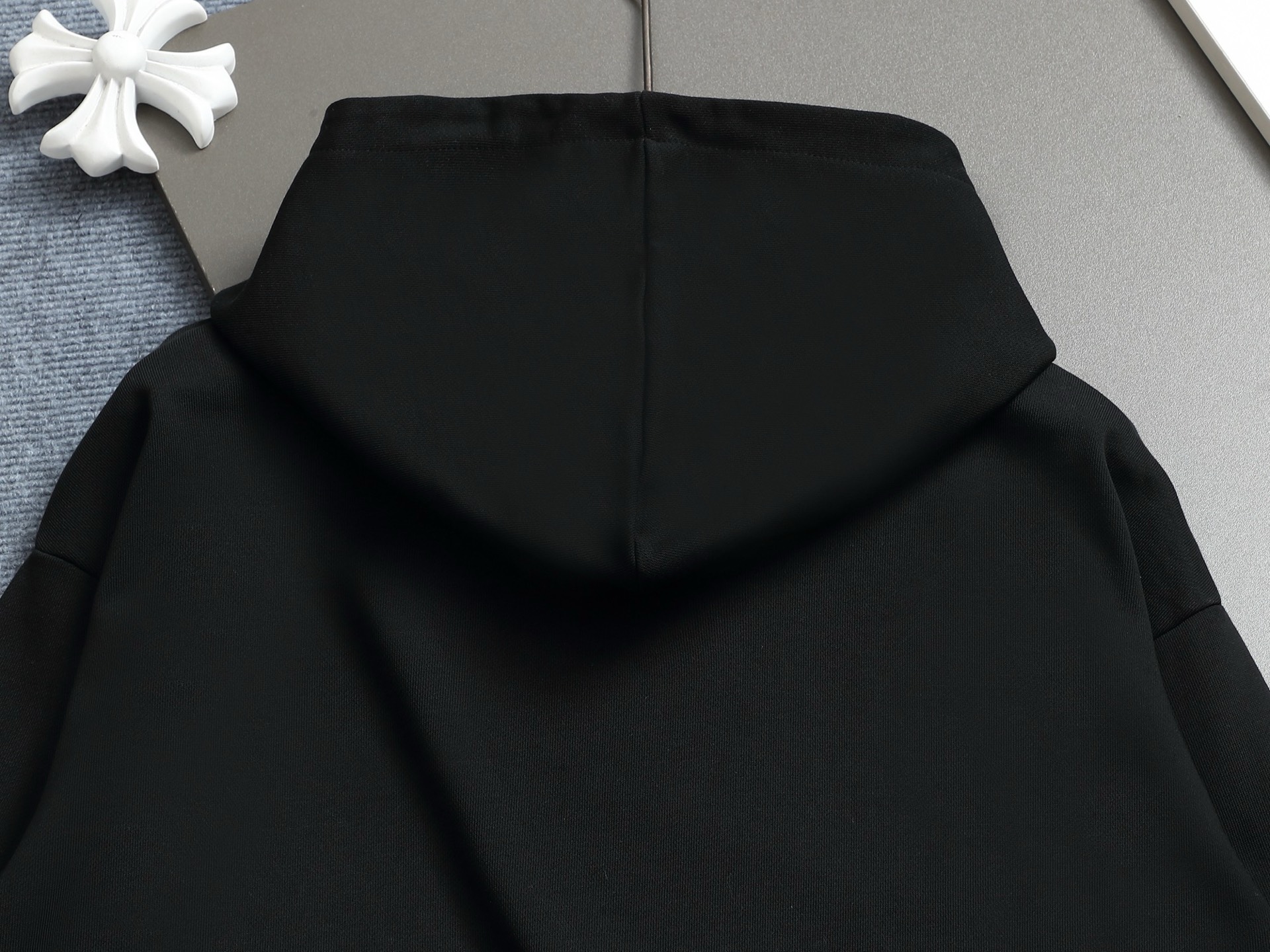 
Louis Vuitton  路易威登  1V  微宽版型XS S M L 
25SS  1V 新品专