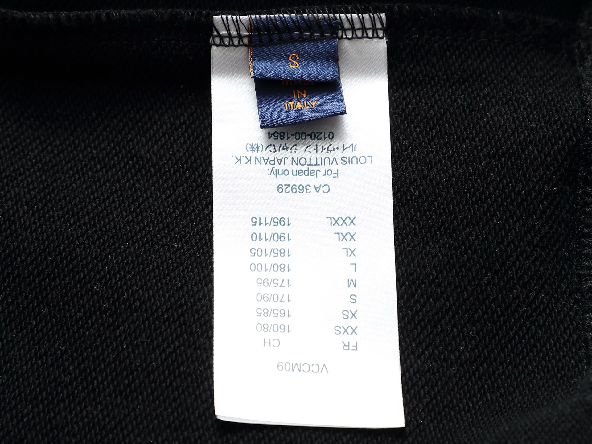 
Louis Vuitton/路易威登 经典渐变logo
Logo标识精致升级，灵感源自八十年代复古
原