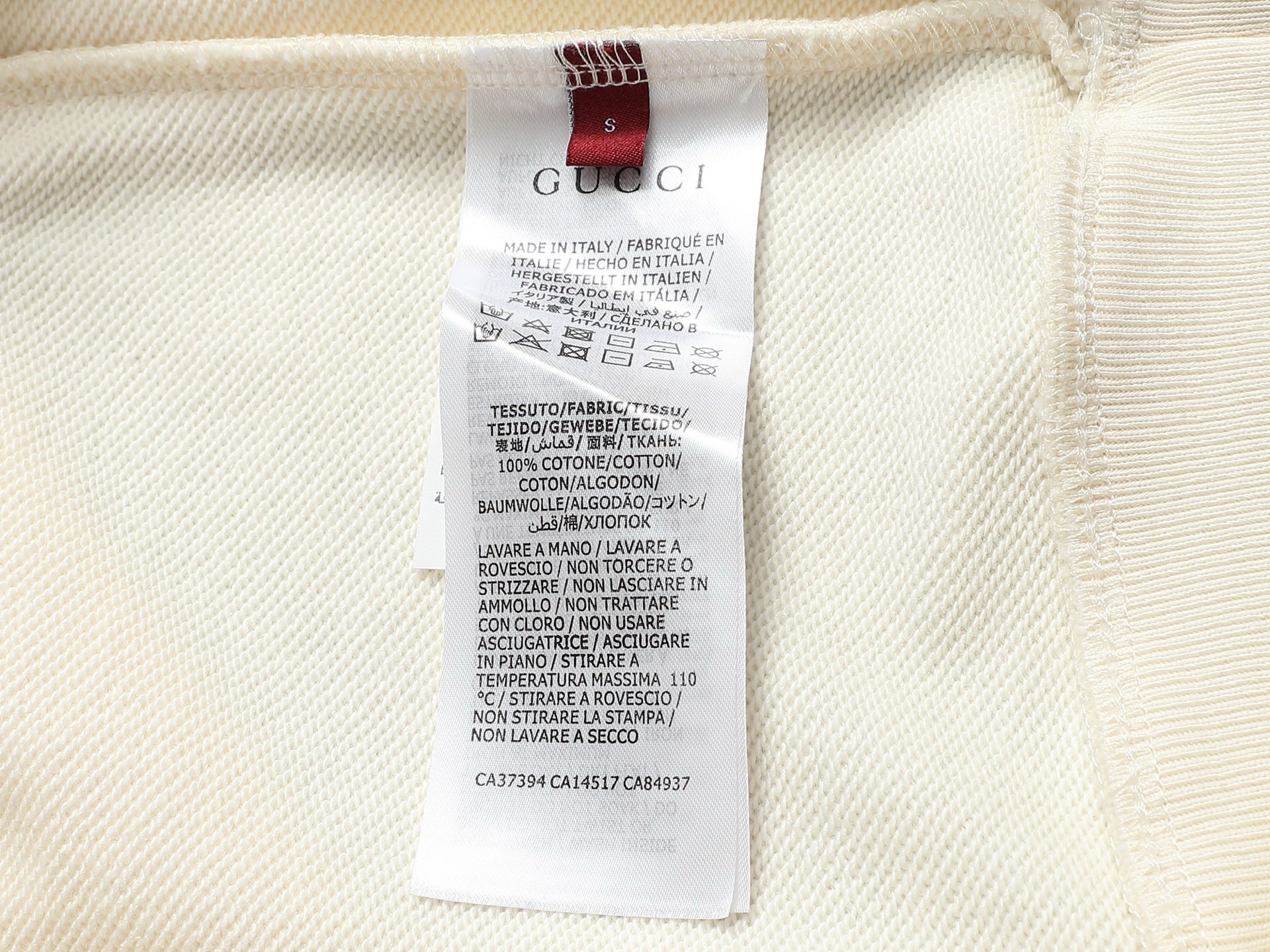 
Gucci 古驰    超级经典拼色印花logo
标识精致升级，灵感源自八十年代复古款式
原版面料 官