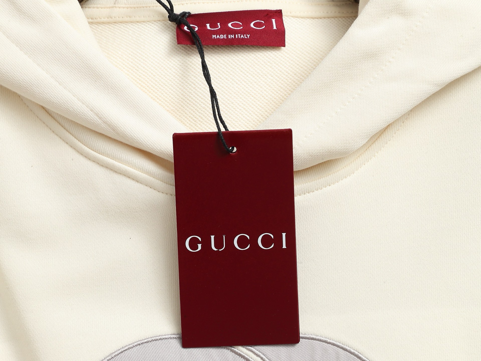 
Gucci 古驰    超级经典拼色印花logo
标识精致升级，灵感源自八十年代复古款式
原版面料 官