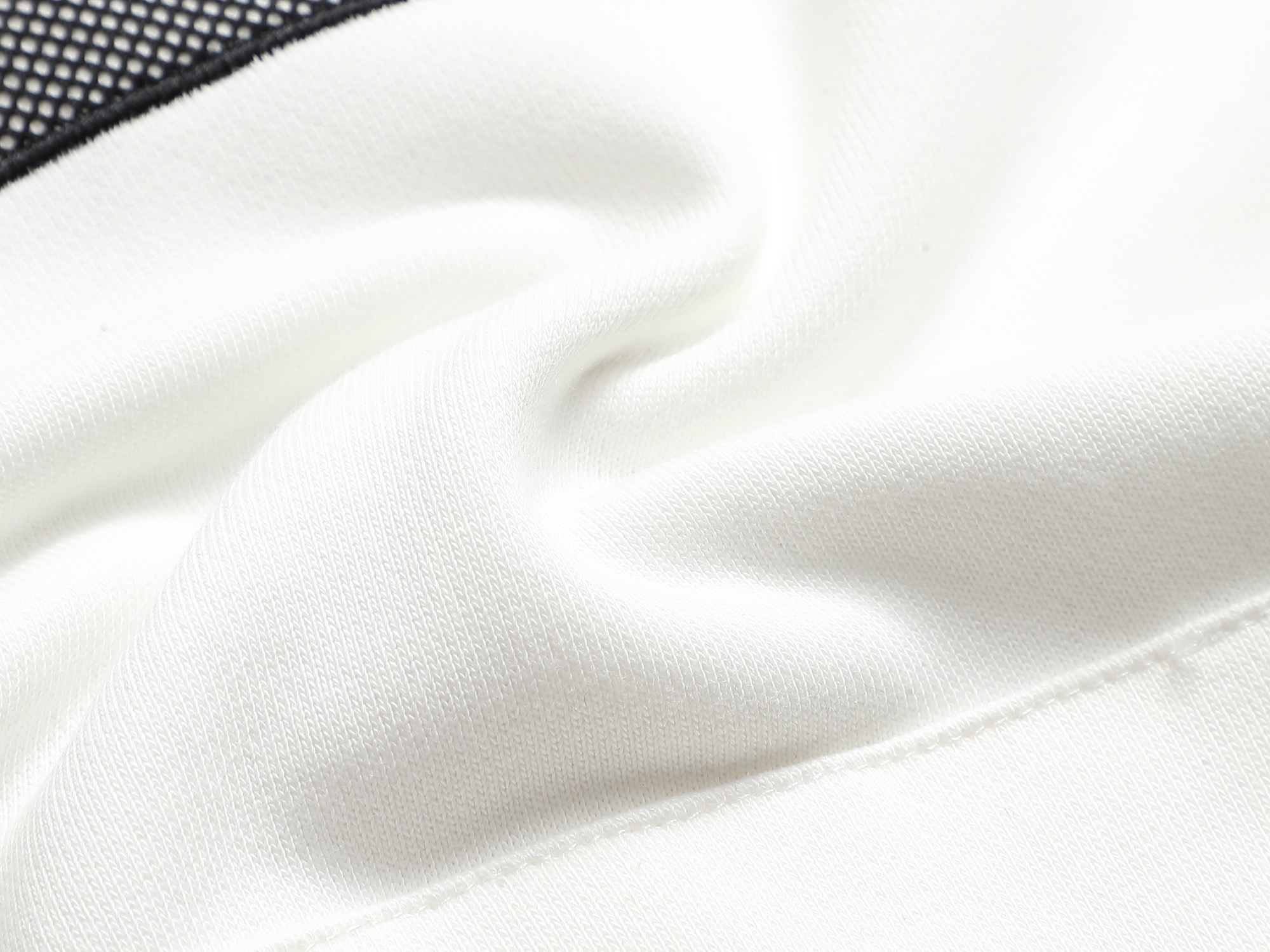 
FENDI/芬迪 420克连帽卫衣
经典印花双FLOGO标识
官方同步  高版本 高品质
时尚个性  