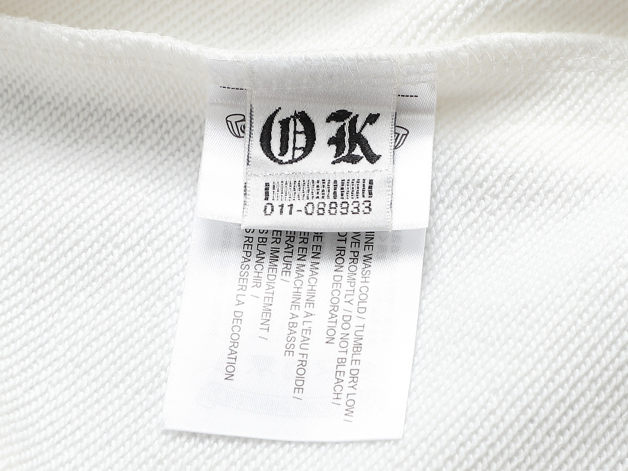 
Chrome hearts ch克罗心十字架马蹄LOGO
万针刺绣工艺圆领卫衣
版型大 宽松有型区别低