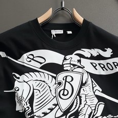 BURBERRY BBR 巴宝莉 微宽版型XS-L新款独家限定 26年最新最顶级 经典战马胶印 BURBERRY BBR 巴宝莉 微宽版型XS-L新款独家限定 26年最新最顶级 经典战马胶印