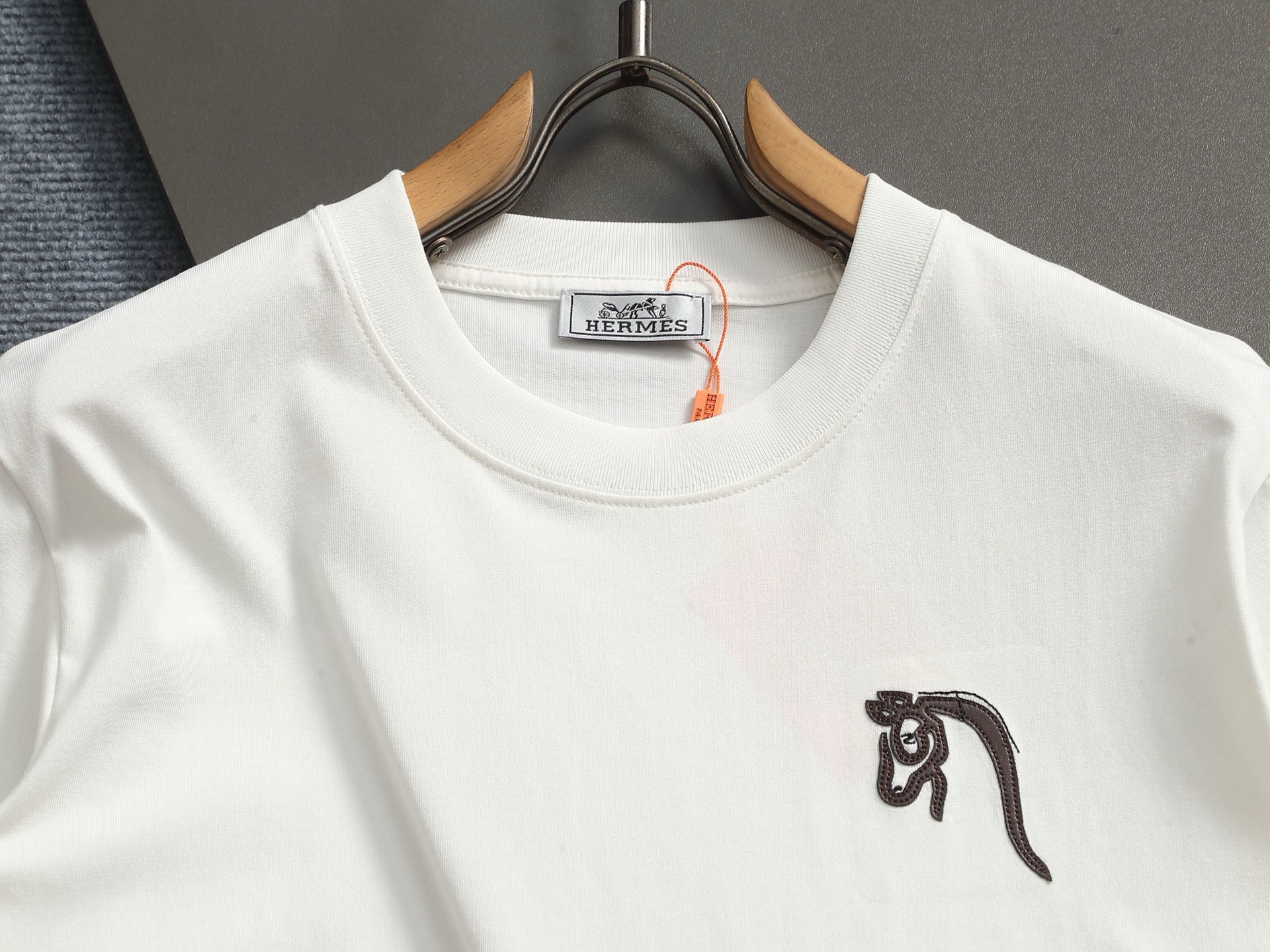Hermès Hermes爱马仕 2025秋冬新款 高端优雅 男士定制 260g纯棉短袖