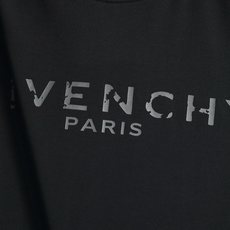 GIVENCHY 印花工艺贴布绣纪梵希 短袖t桖高级洗水工艺 版型大 宽松有型区别低版本瘦长版型上身拉 GIVENCHY 印花工艺贴布绣纪梵希 短袖t桖高级洗水工艺 版型大 宽松有型区别低版本瘦长版型上身拉