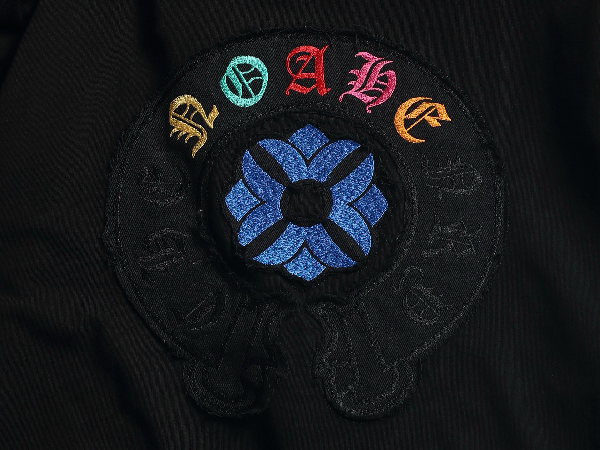 Chrome Hearts 𝗖𝗵𝗿𝗼𝗺𝗲 𝗛𝗲𝗮𝗿𝘁𝘀/克罗心2025马蹄贴布刺绣夏季新款 美式酸洗做旧激光烧花贴布绣情侣休闲短袖T恤