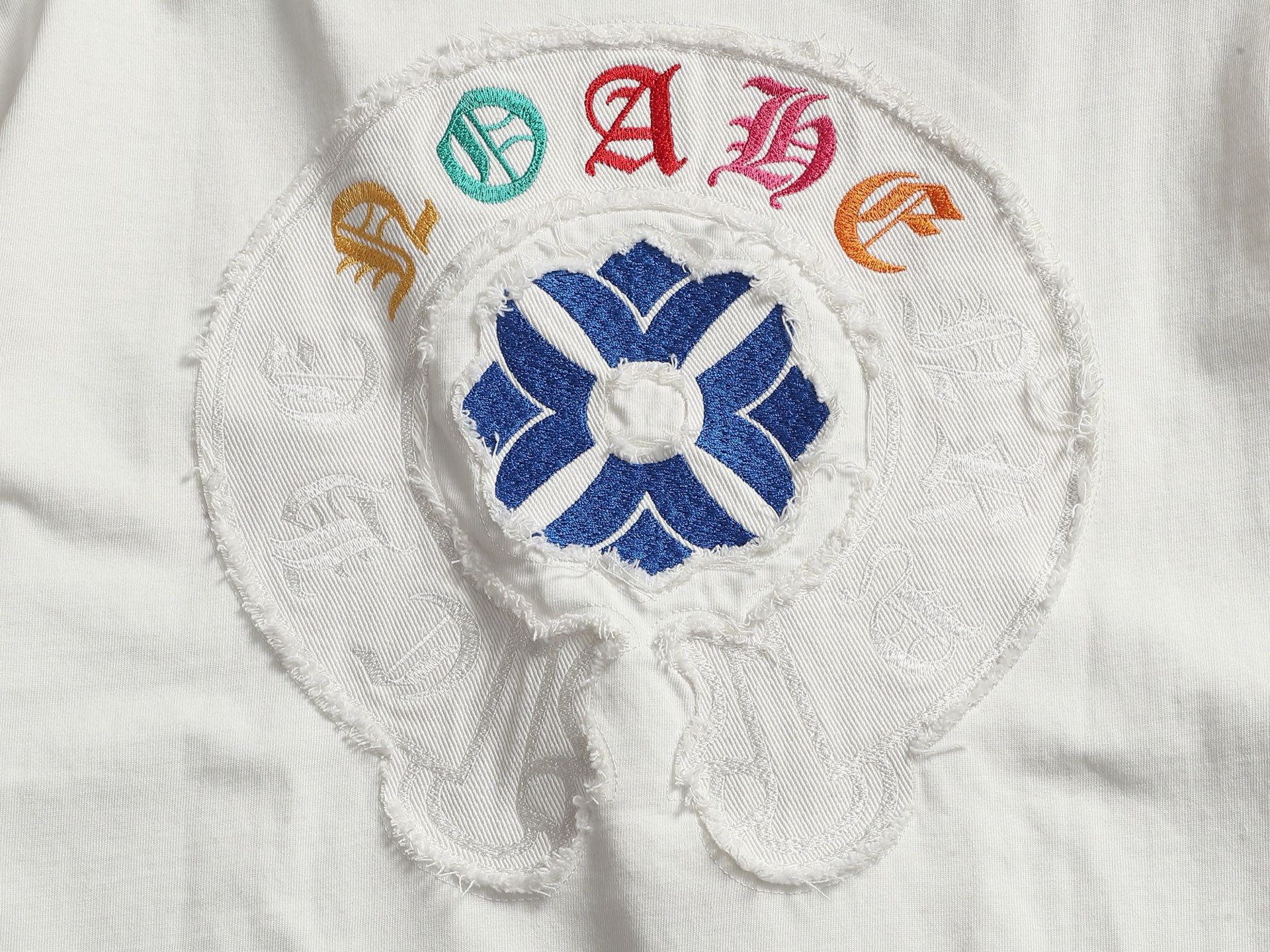 Chrome Hearts 𝗖𝗵𝗿𝗼𝗺𝗲 𝗛𝗲𝗮𝗿𝘁𝘀/克罗心2025马蹄贴布刺绣夏季新款 美式酸洗做旧激光烧花贴布绣情侣休闲短袖T恤