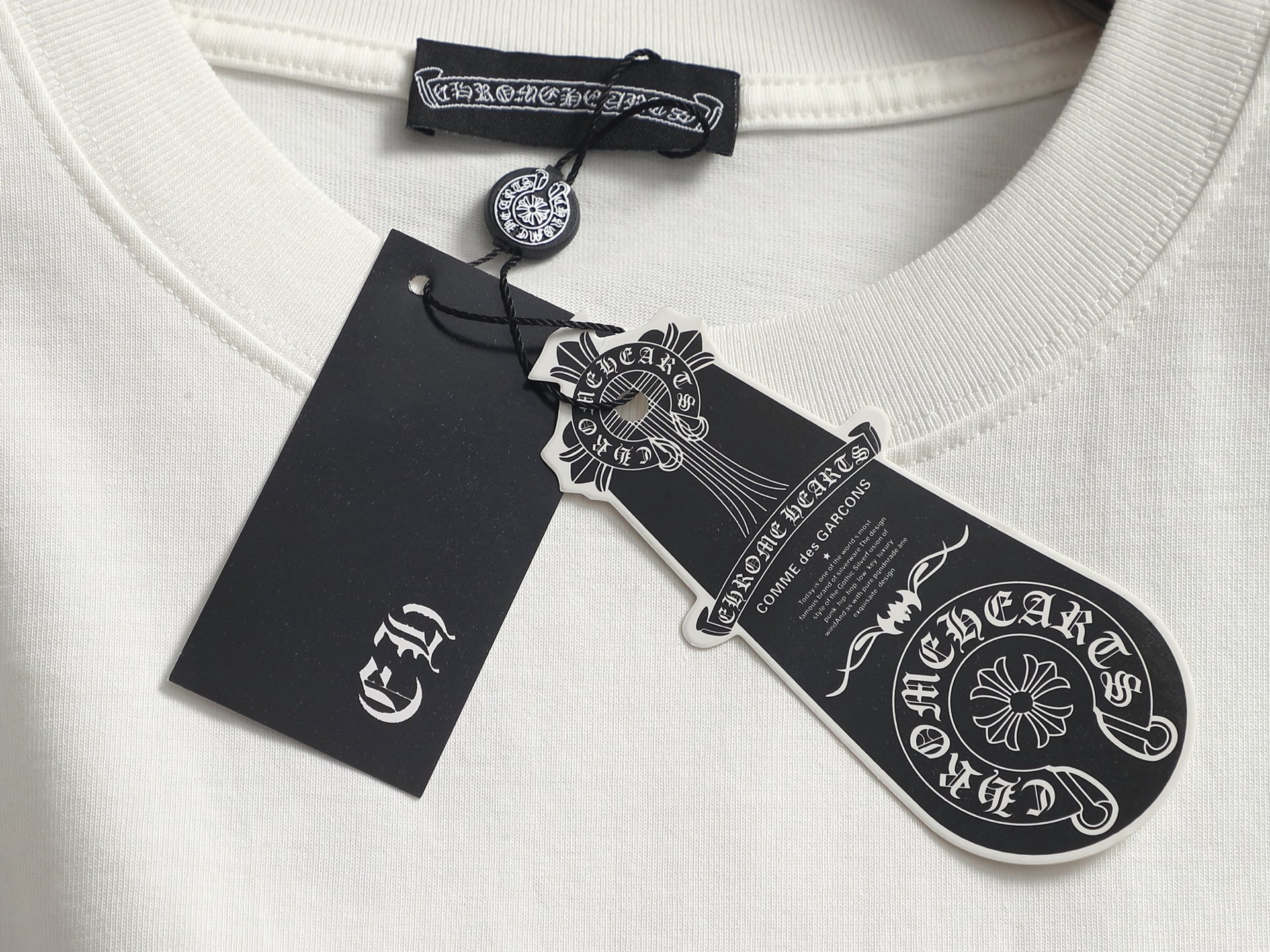 Chrome Hearts 𝗖𝗵𝗿𝗼𝗺𝗲 𝗛𝗲𝗮𝗿𝘁𝘀/克罗心2026十字架贴布刺绣夏季新款 美式酸洗做旧激光烧花贴布绣情侣休闲短袖T恤