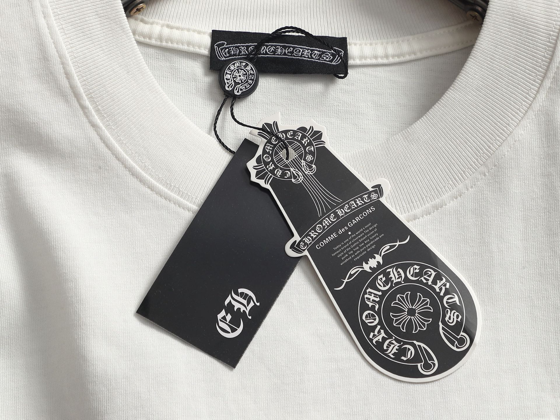 Chrome Hearts 𝗖𝗵𝗿𝗼𝗺𝗲 𝗛𝗲𝗮𝗿𝘁𝘀/克罗心2026十字架贴布刺绣夏季新款 美式酸洗做旧激光烧花贴布绣情侣休闲短袖T恤