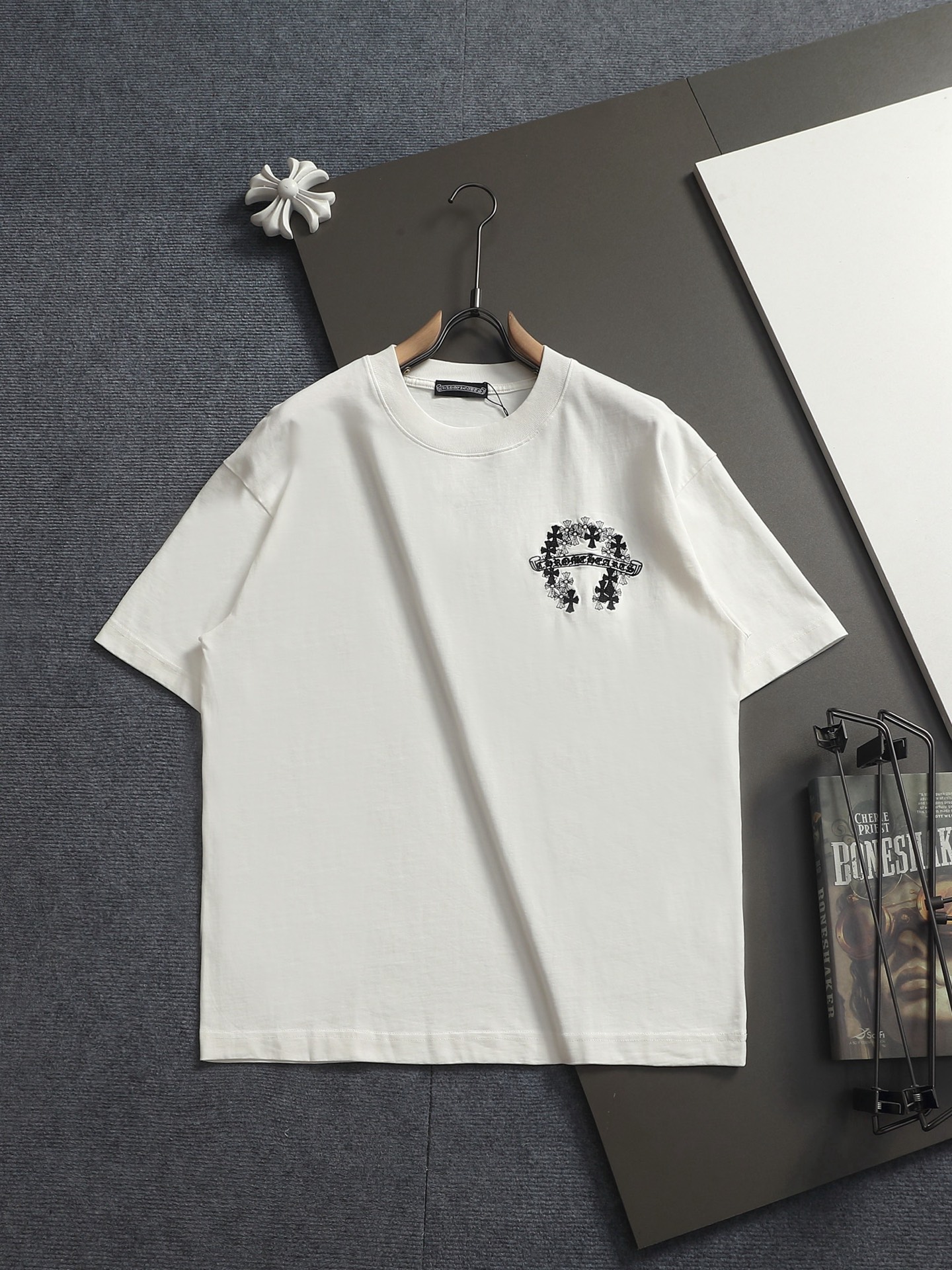 Chrome Hearts 𝗖𝗵𝗿𝗼𝗺𝗲 𝗛𝗲𝗮𝗿𝘁𝘀/克罗心2026十字架贴布刺绣夏季新款 美式酸洗做旧激光烧花贴布绣情侣休闲短袖T恤