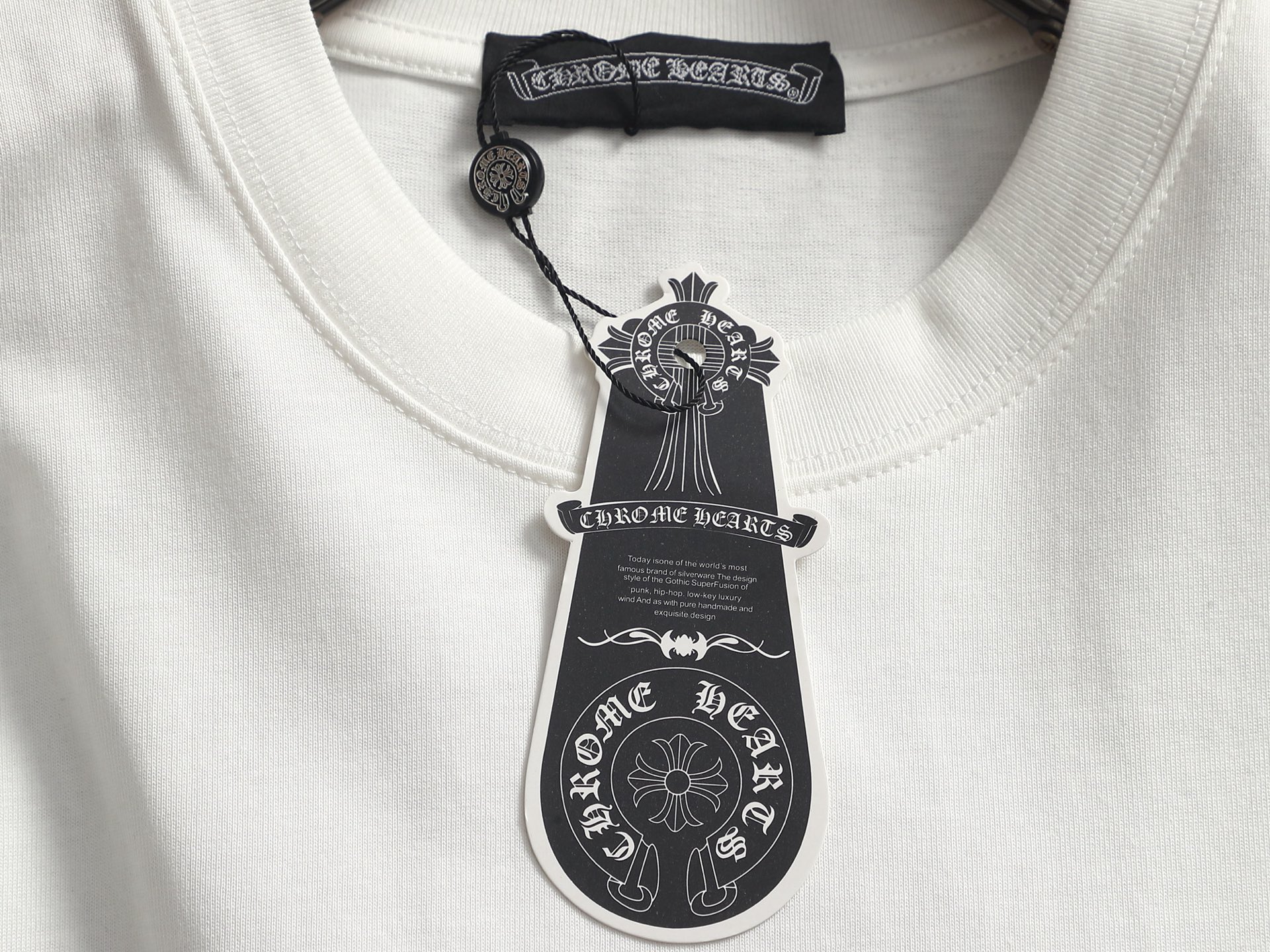 Chrome Hearts 𝗖𝗵𝗿𝗼𝗺𝗲 𝗛𝗲𝗮𝗿𝘁𝘀/克罗心2026十字架贴布刺绣 五金LOGO夏季新款 美式酸洗做旧激光烧花贴布绣情侣休闲短袖T恤