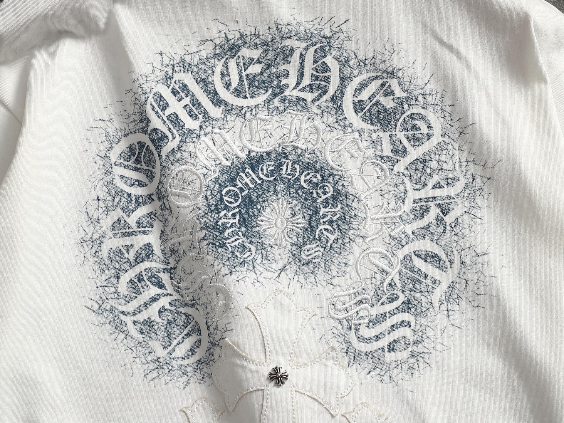 Chrome Hearts 𝗖𝗵𝗿𝗼𝗺𝗲 𝗛𝗲𝗮𝗿𝘁𝘀/克罗心2026十字架贴布刺绣 五金LOGO夏季新款 美式酸洗做旧激光烧花贴布绣情侣休闲短袖T恤