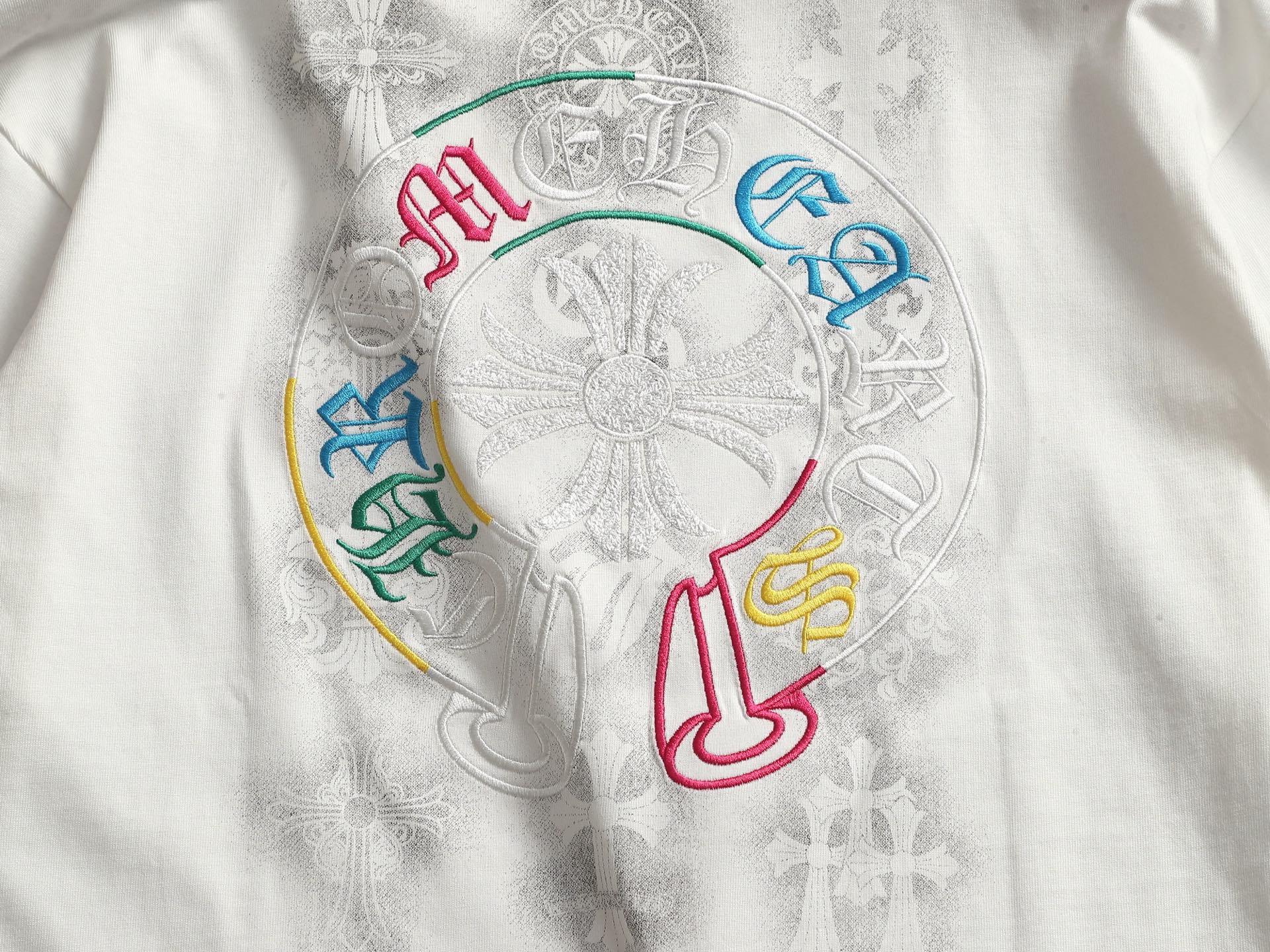 Chrome Hearts 𝗖𝗵𝗿𝗼𝗺𝗲 𝗛𝗲𝗮𝗿𝘁𝘀/克罗心2026马蹄梵文十字架LOGO集于一身夏季新款 美式酸洗拼色万针刺绣情侣休闲短袖T恤