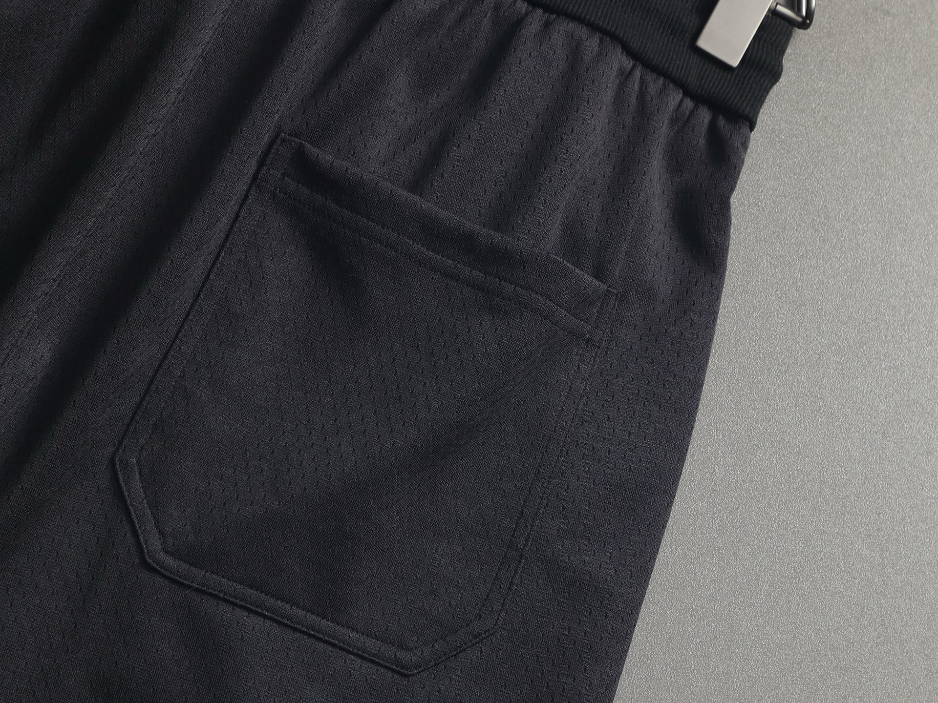Dior DIOR 迪奥 26ss 毛圈短裤 ～采用棉质毛圈面料精心制作 饰以同色调图案