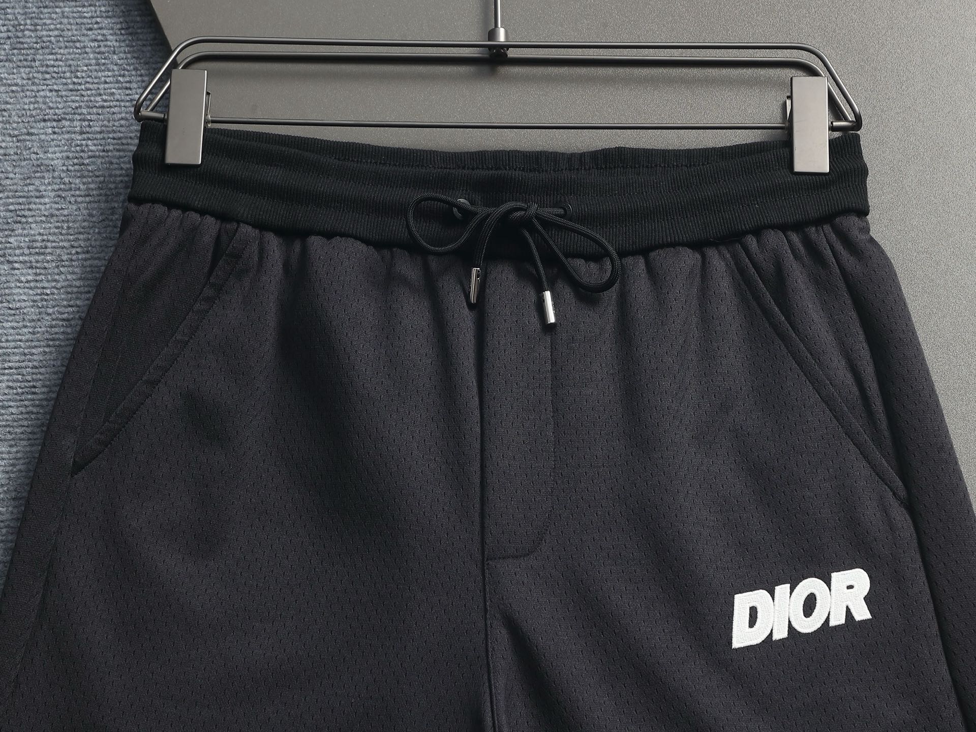 Dior DIOR 迪奥 26ss 毛圈短裤 ～采用棉质毛圈面料精心制作 饰以同色调图案
