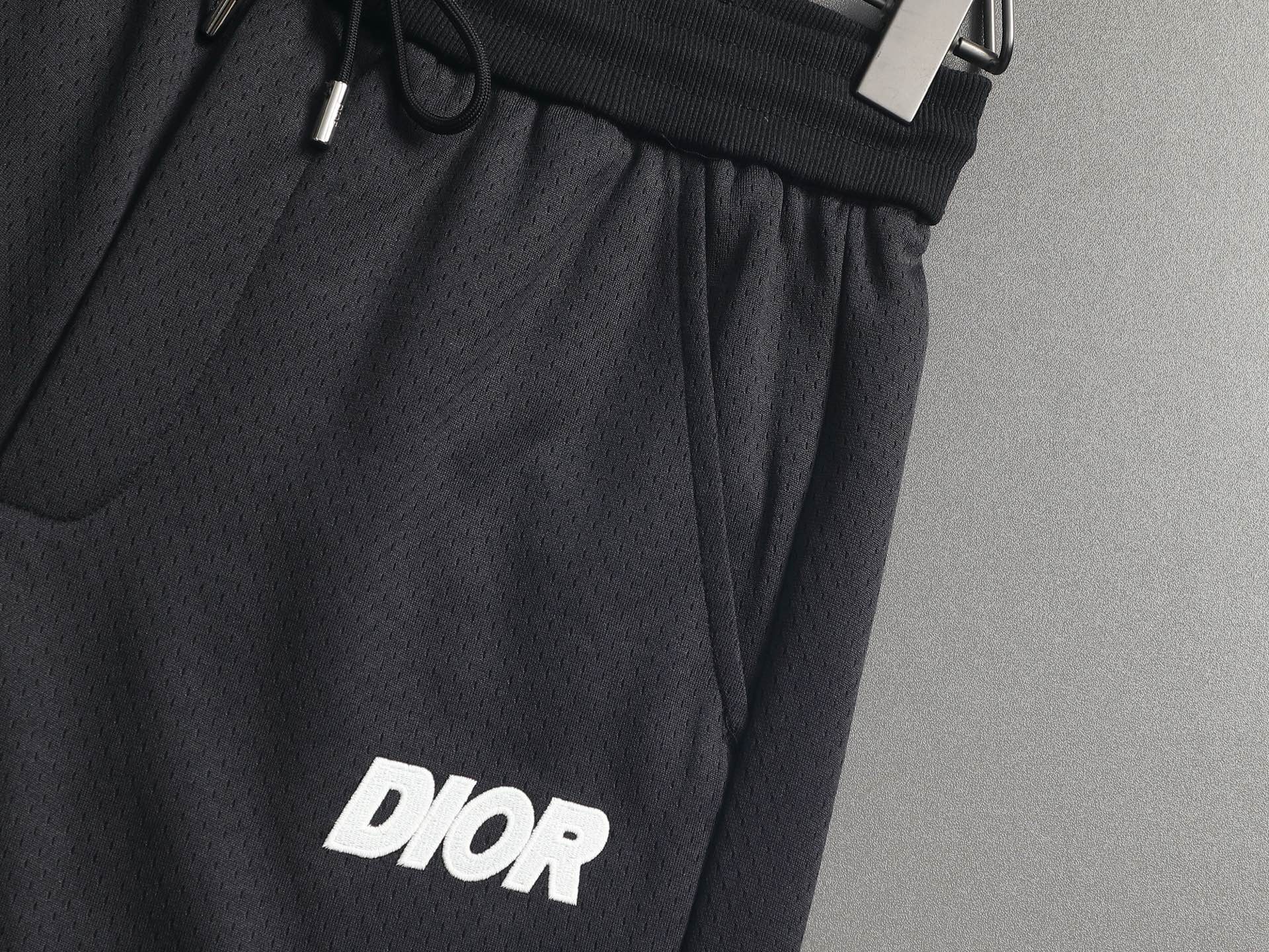Dior DIOR 迪奥 26ss 毛圈短裤 ～采用棉质毛圈面料精心制作 饰以同色调图案