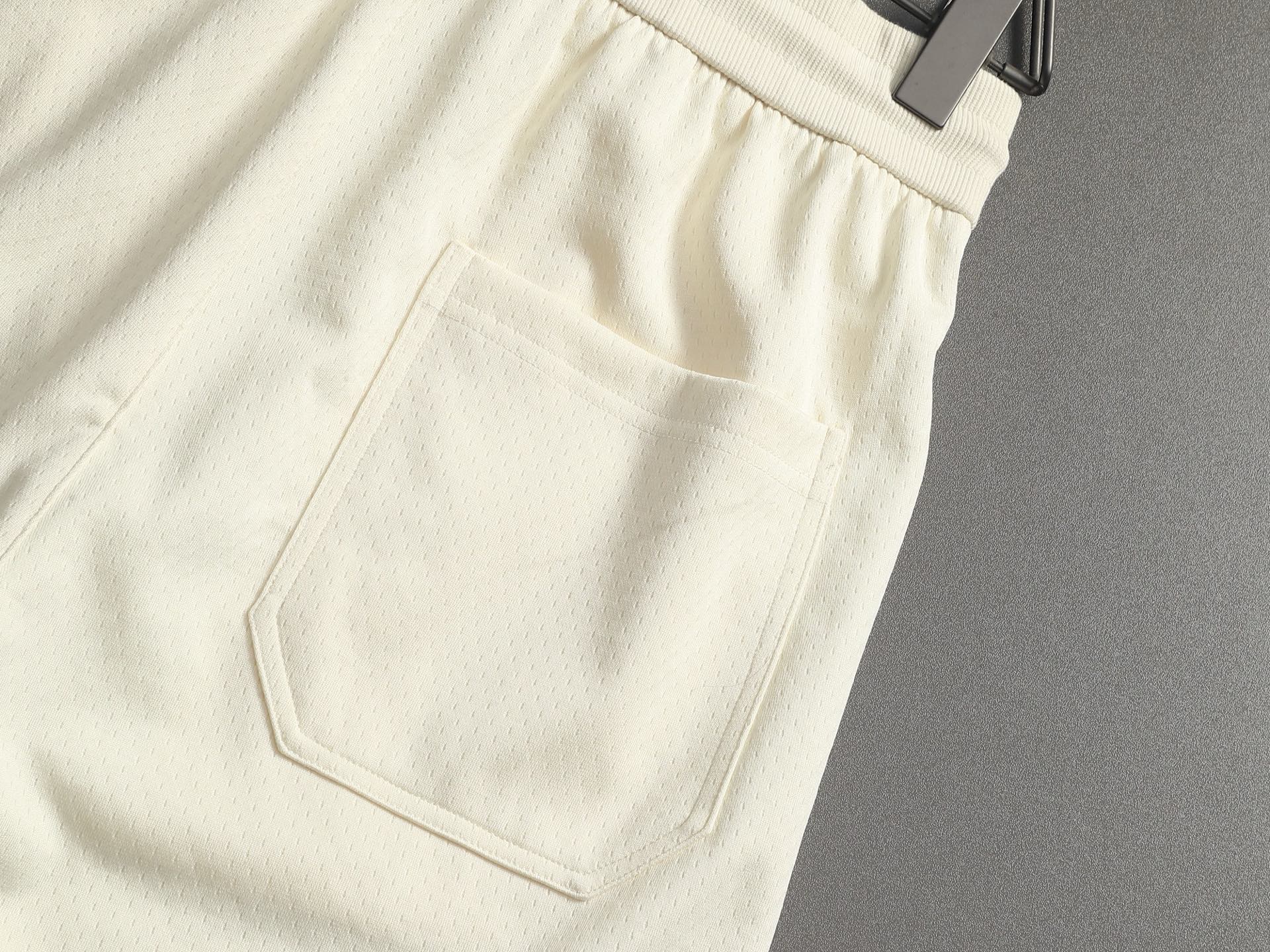 Dior DIOR 迪奥 26ss 毛圈短裤 ～采用棉质毛圈面料精心制作 饰以同色调图案