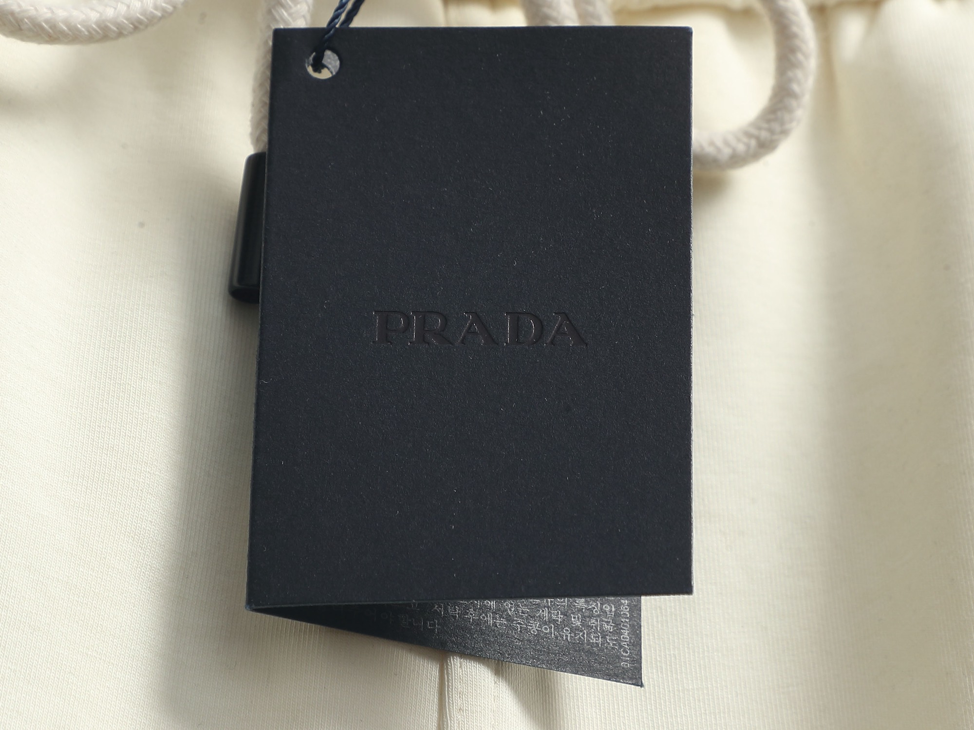 Prada 高端货 普拉达 PRADA 2025春夏新款松紧带休闲短裤 定制面料 透气舒适度高