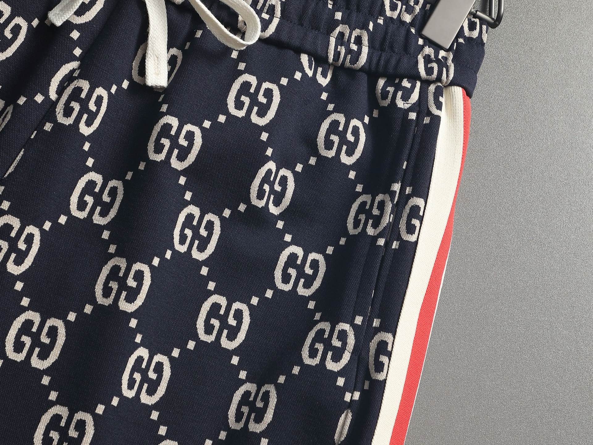 Gucci GUCCI 古驰25ss 毛圈短裤 ～采用棉质毛圈面料精心制作 饰以同色调提花图案