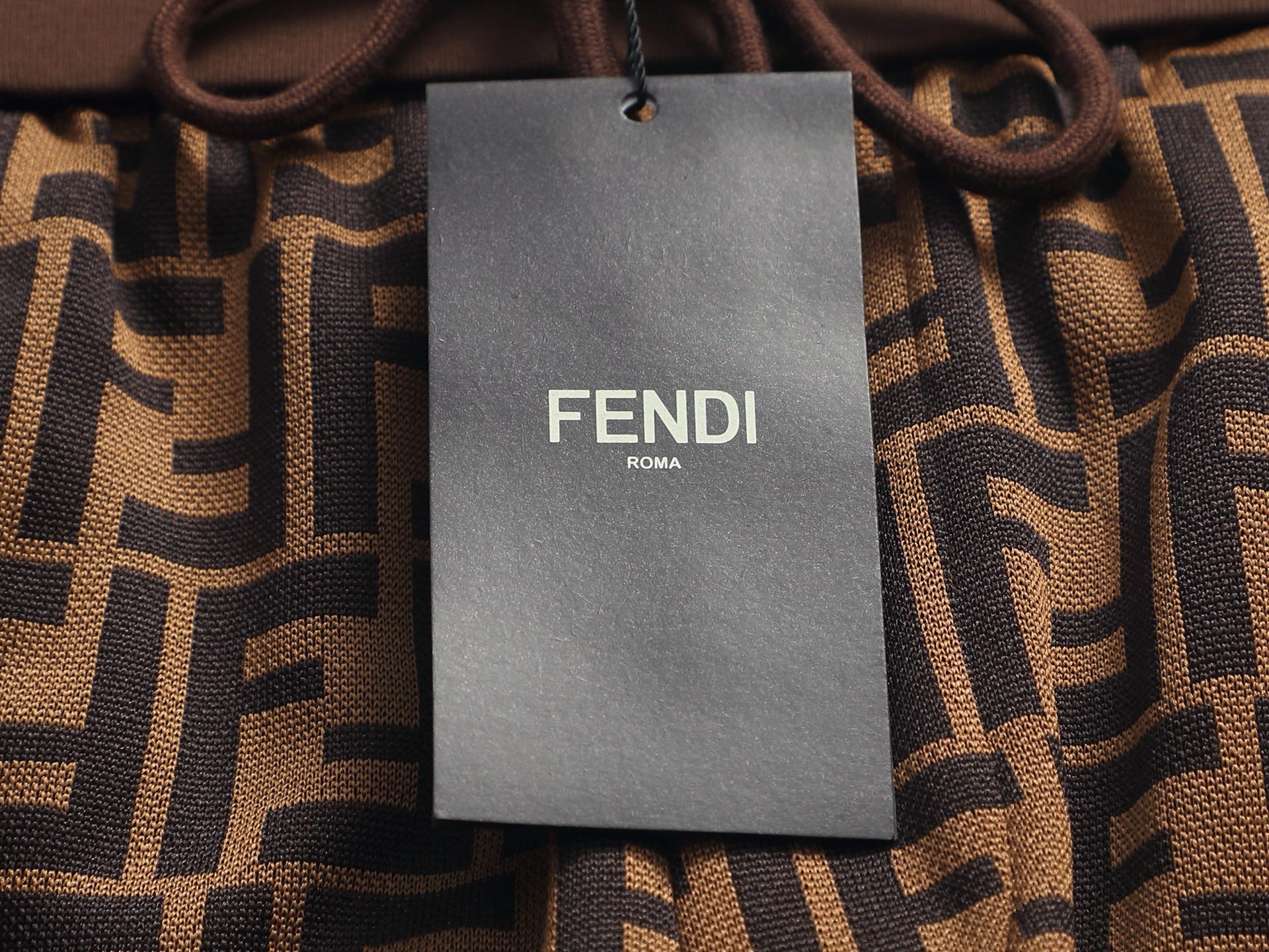 Fendi FENDI 芬迪 25ss 毛圈短裤 ～采用棉质毛圈面料精心制作 饰以同色调提花图案