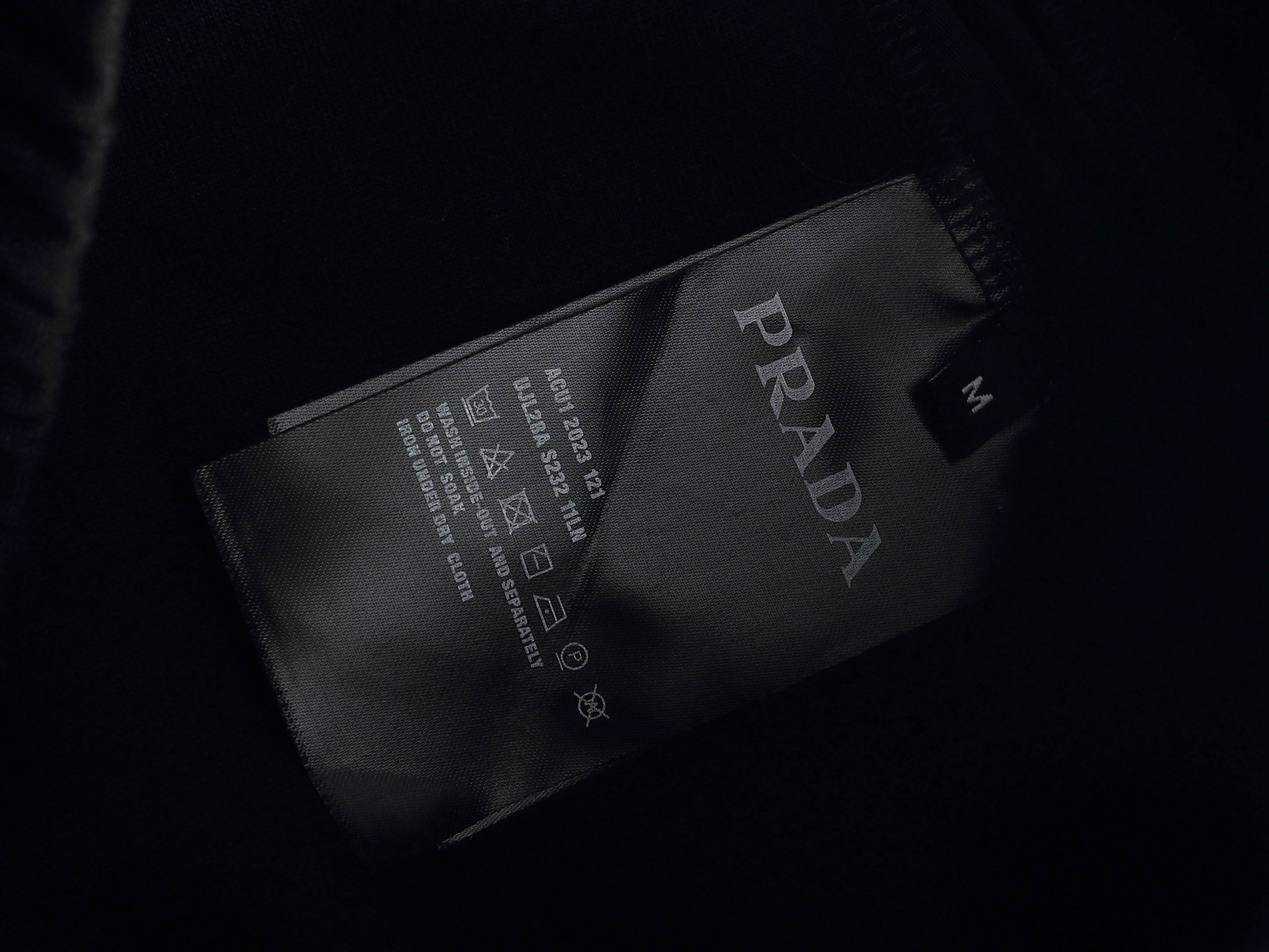 Prada 高端货 普拉达 PRADA 2025春夏新款松紧带休闲短裤 定制面料 透气舒适度高