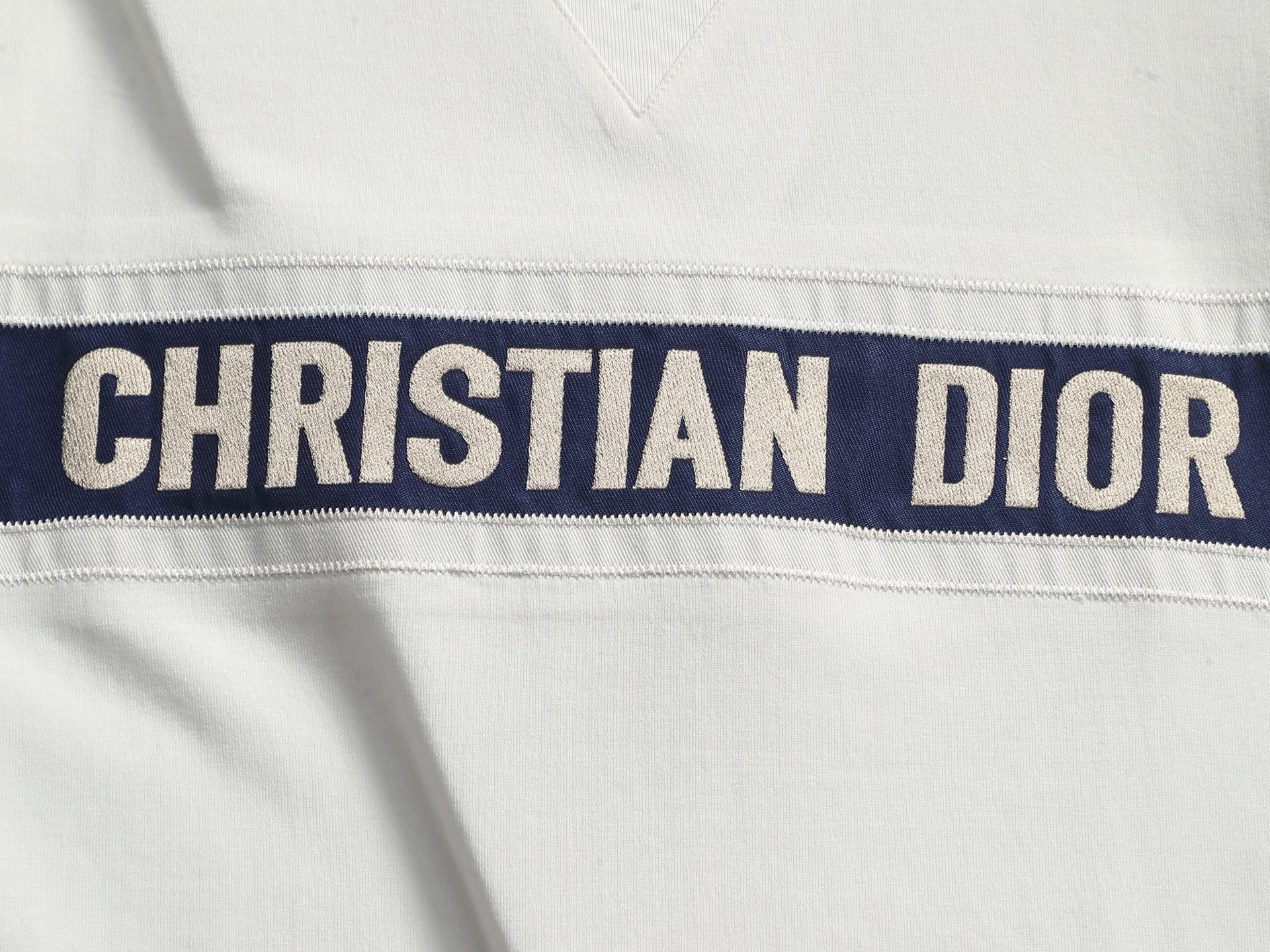 Dior DIOR迪奥 CD字母徽章立体刺绣