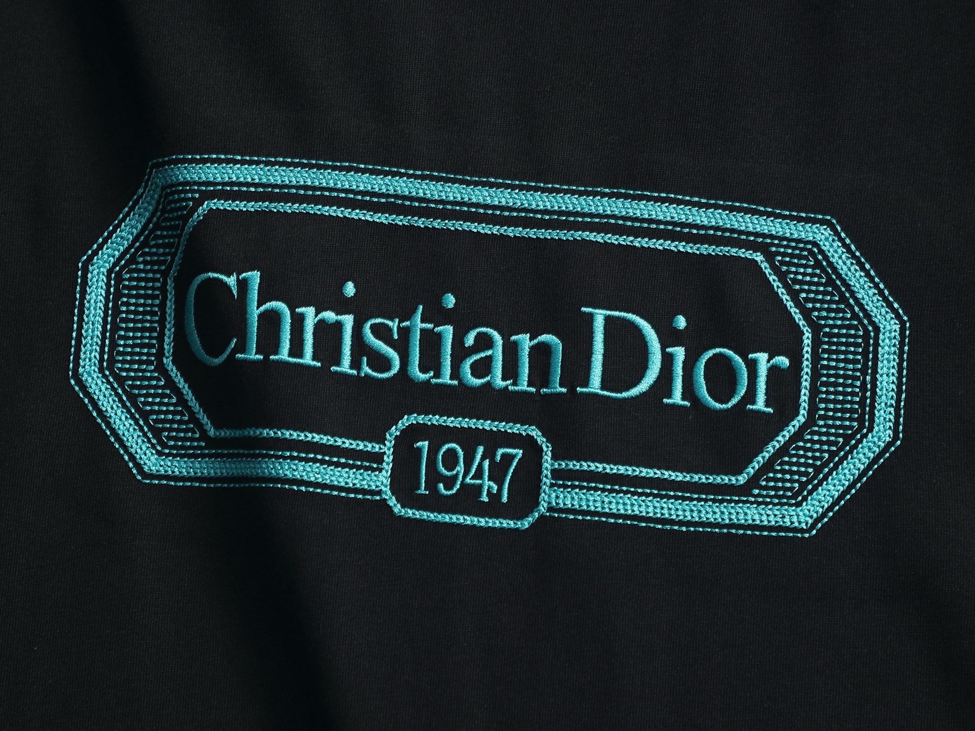 Dior DIOR迪奥 CD字母徽章立体刺绣