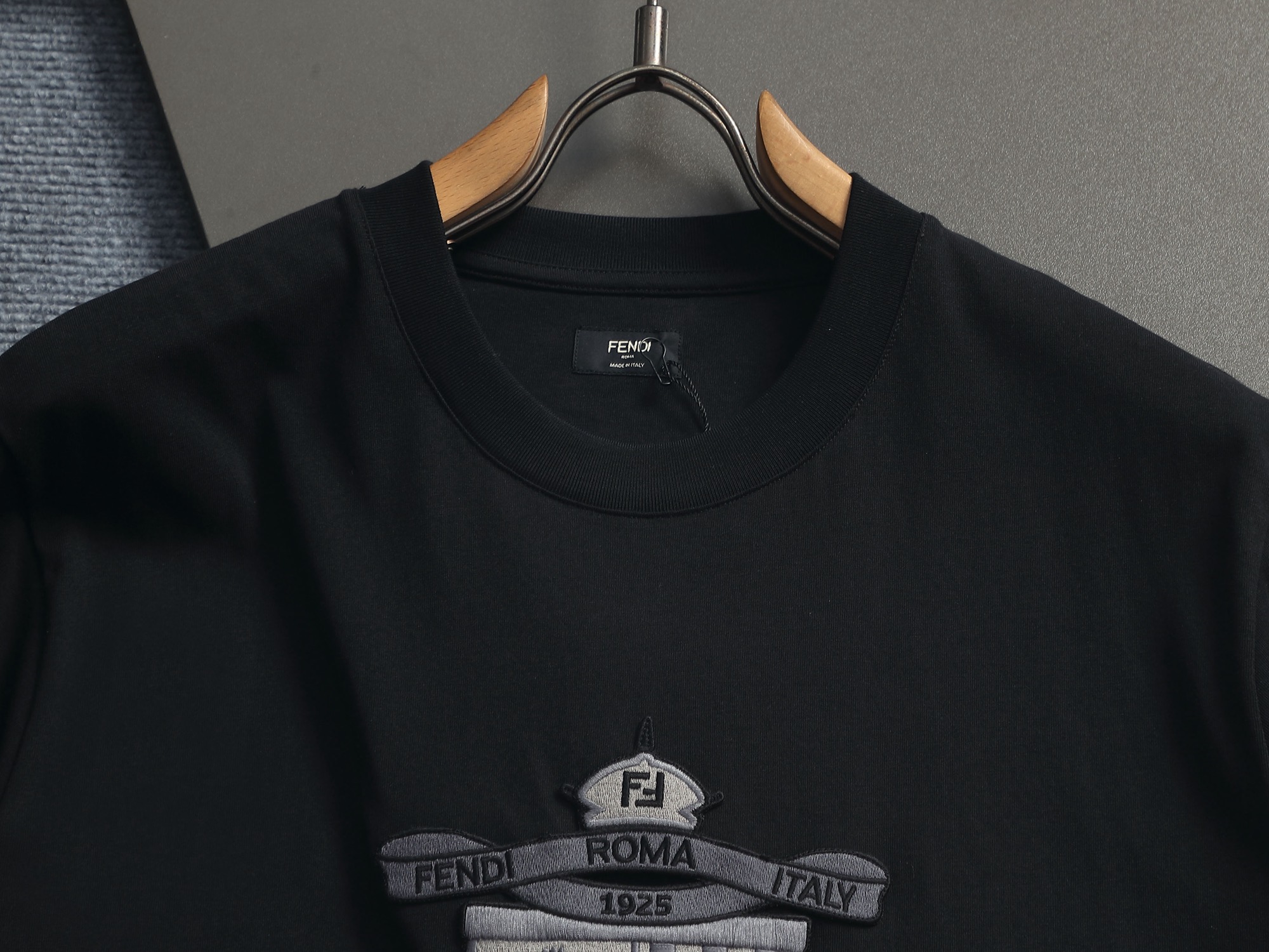 Fendi FENDI 芬迪 双fLogo刺绣标识 升级