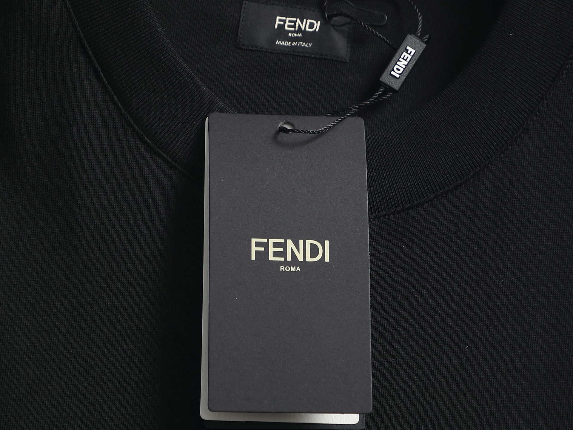 Fendi FENDI 芬迪 双fLogo刺绣标识 升级