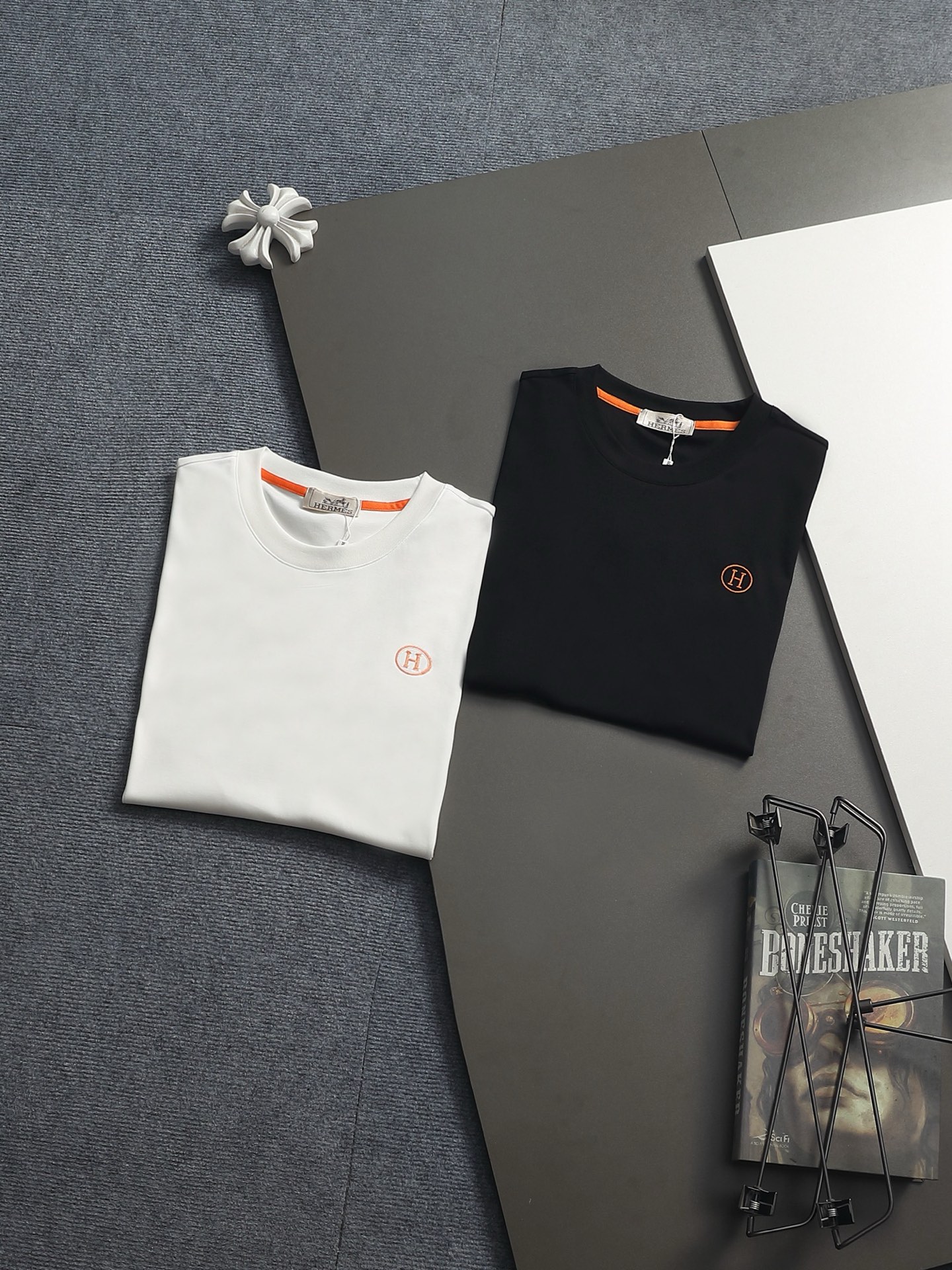 Hermès Hermes爱马仕 2026春夏新款 高端优雅 男士定制 320g纯棉短袖
