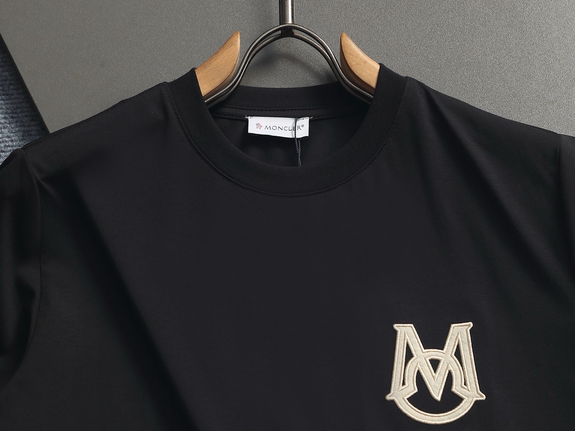 Moncler 蒙口2026早春新款 短袖T恤 同步发售 定制专属纯棉面料 定制 工艺螺纹
