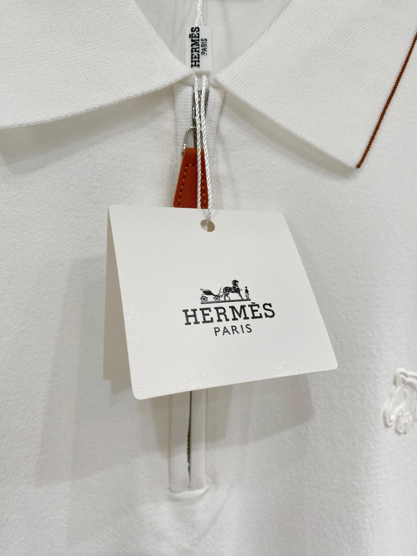 爱马家 官网26春夏原厂进口伊力特面料超级舒适 颜色 ：黑 白 蓝三色码数: 48-56型号：Kt260