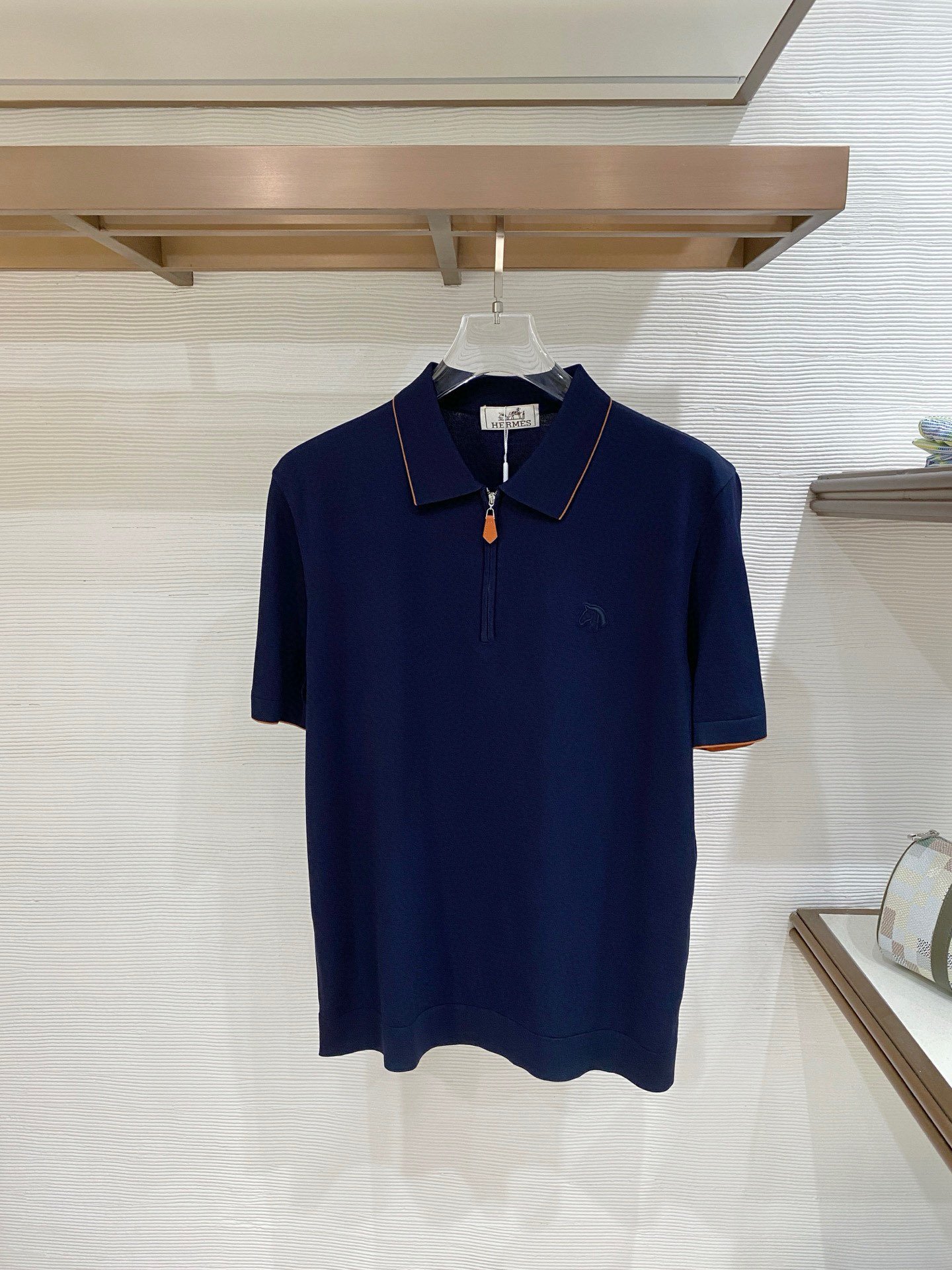 爱马家 官网26春夏原厂进口伊力特面料超级舒适 颜色 ：黑 白 蓝三色码数: 48-56型号：Kt260